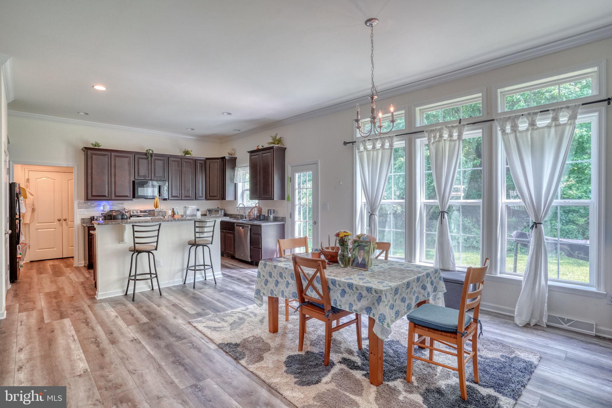 FOX HOLLOW - Residential