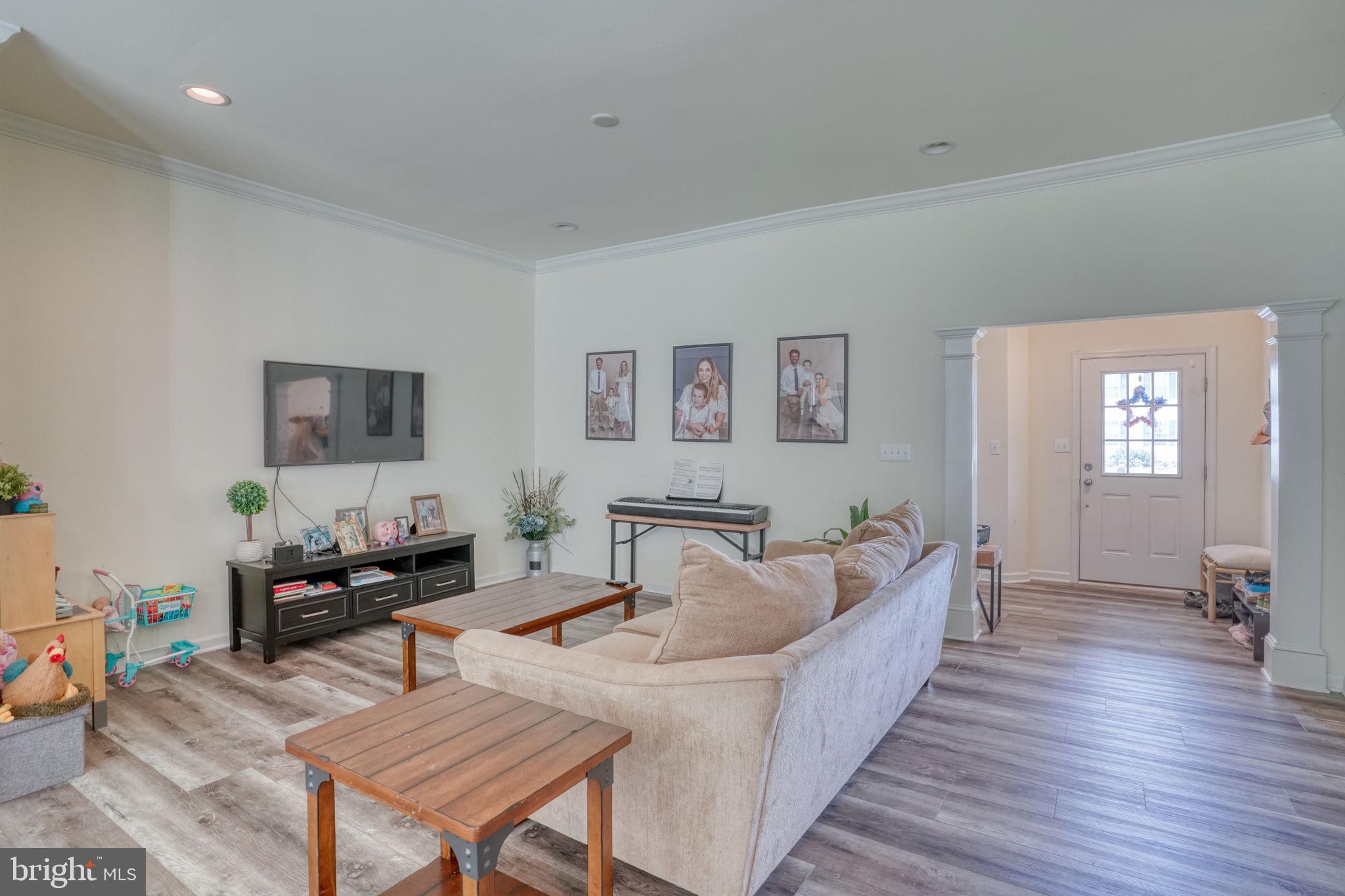 FOX HOLLOW - Residential