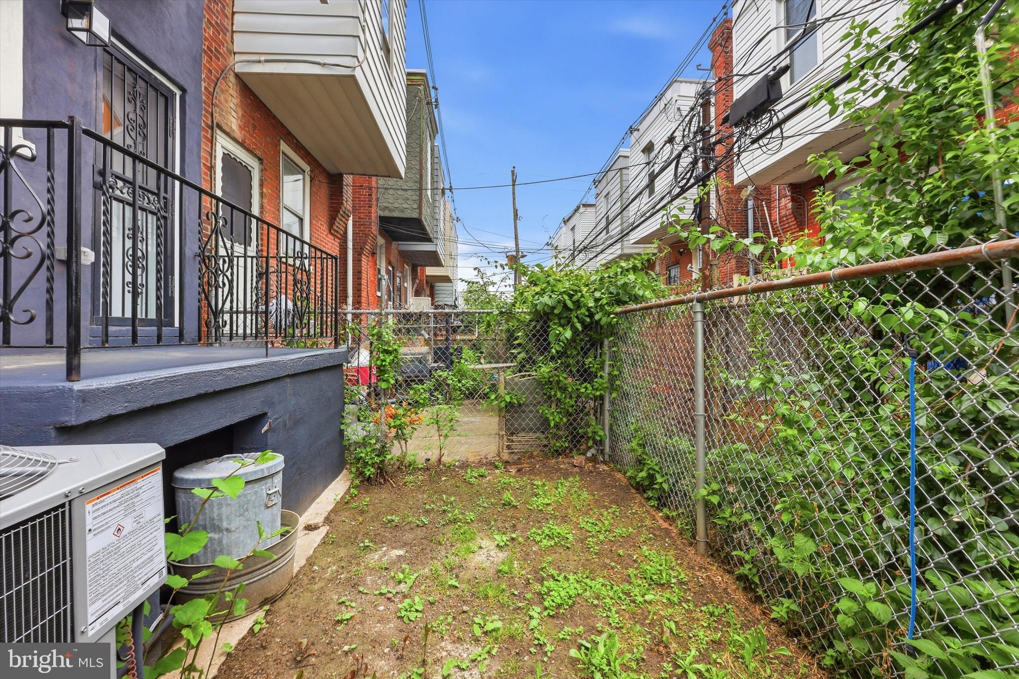 COBBS CREEK - Residential