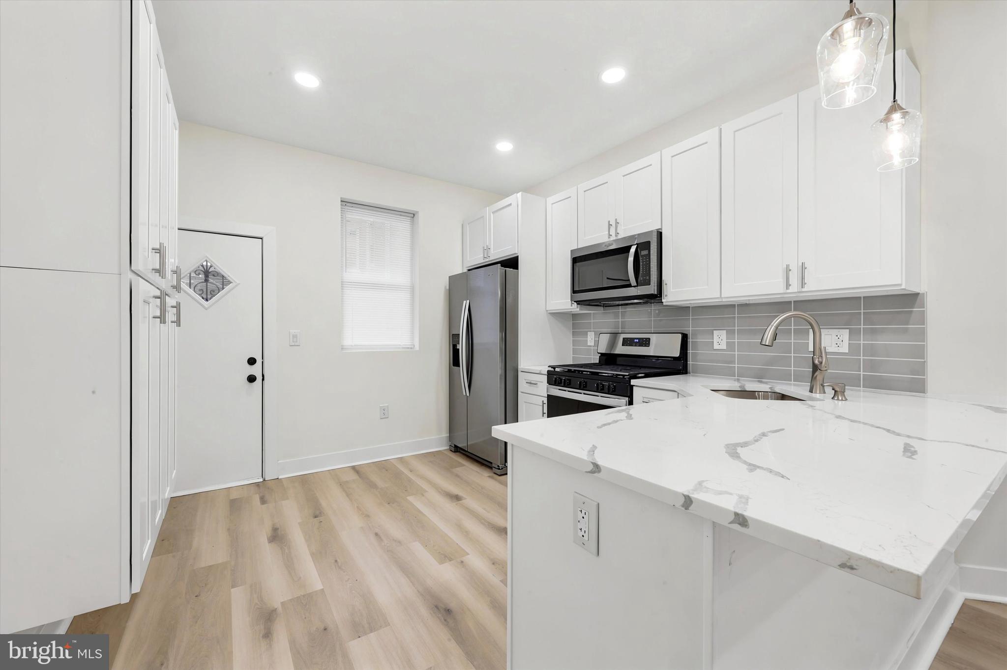 COBBS CREEK - Residential
