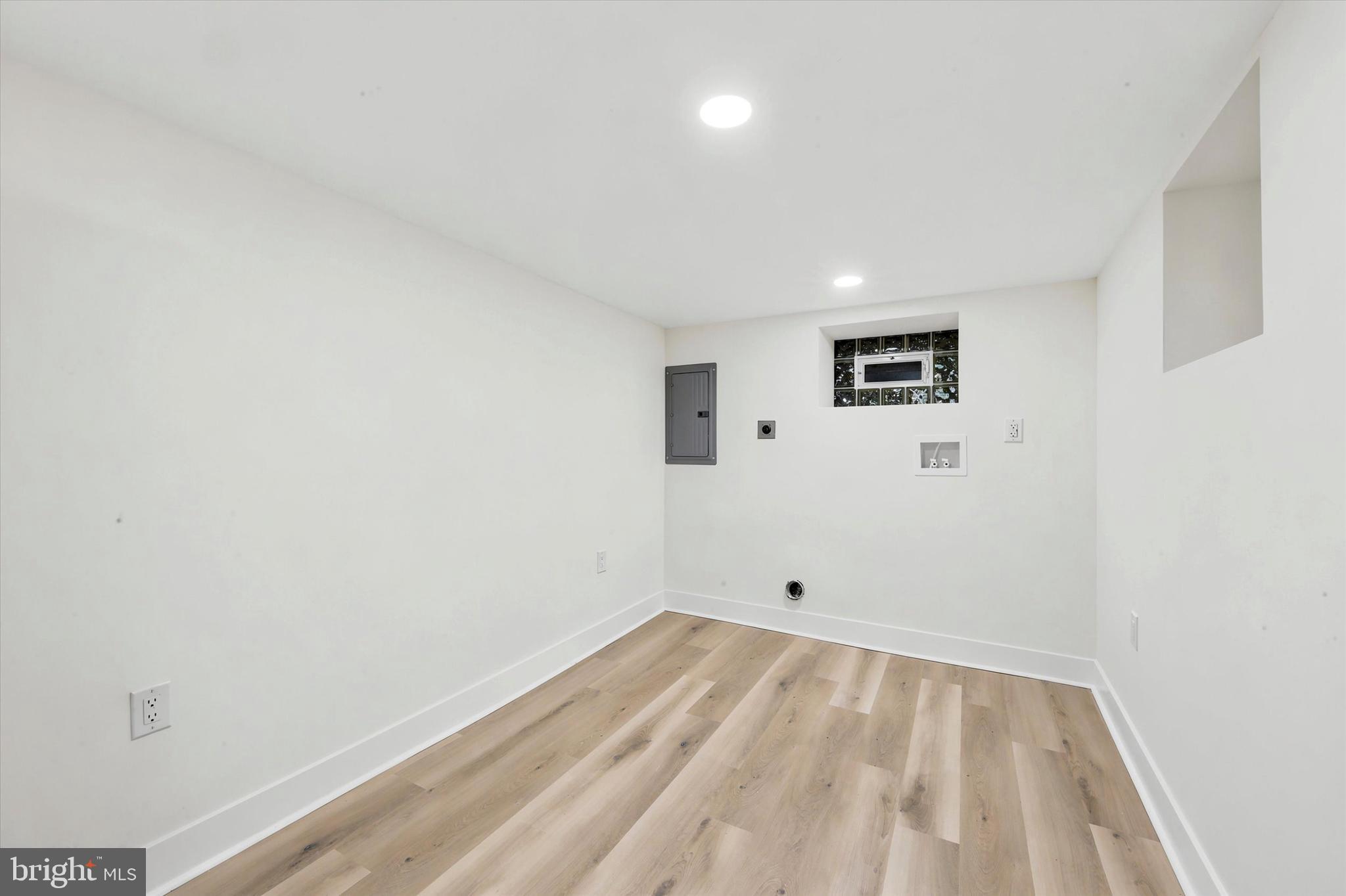 COBBS CREEK - Residential