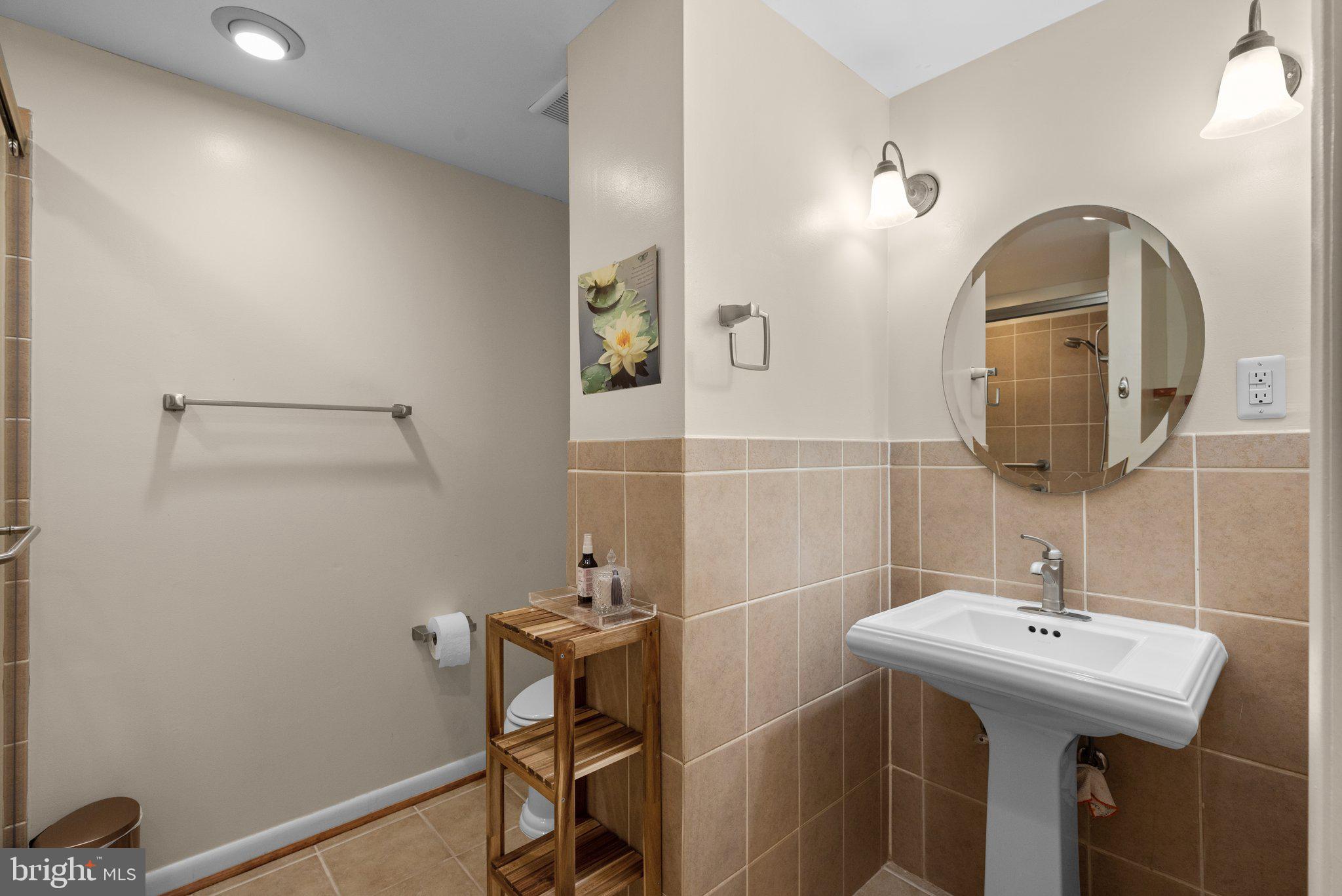 MARLTON - Residential