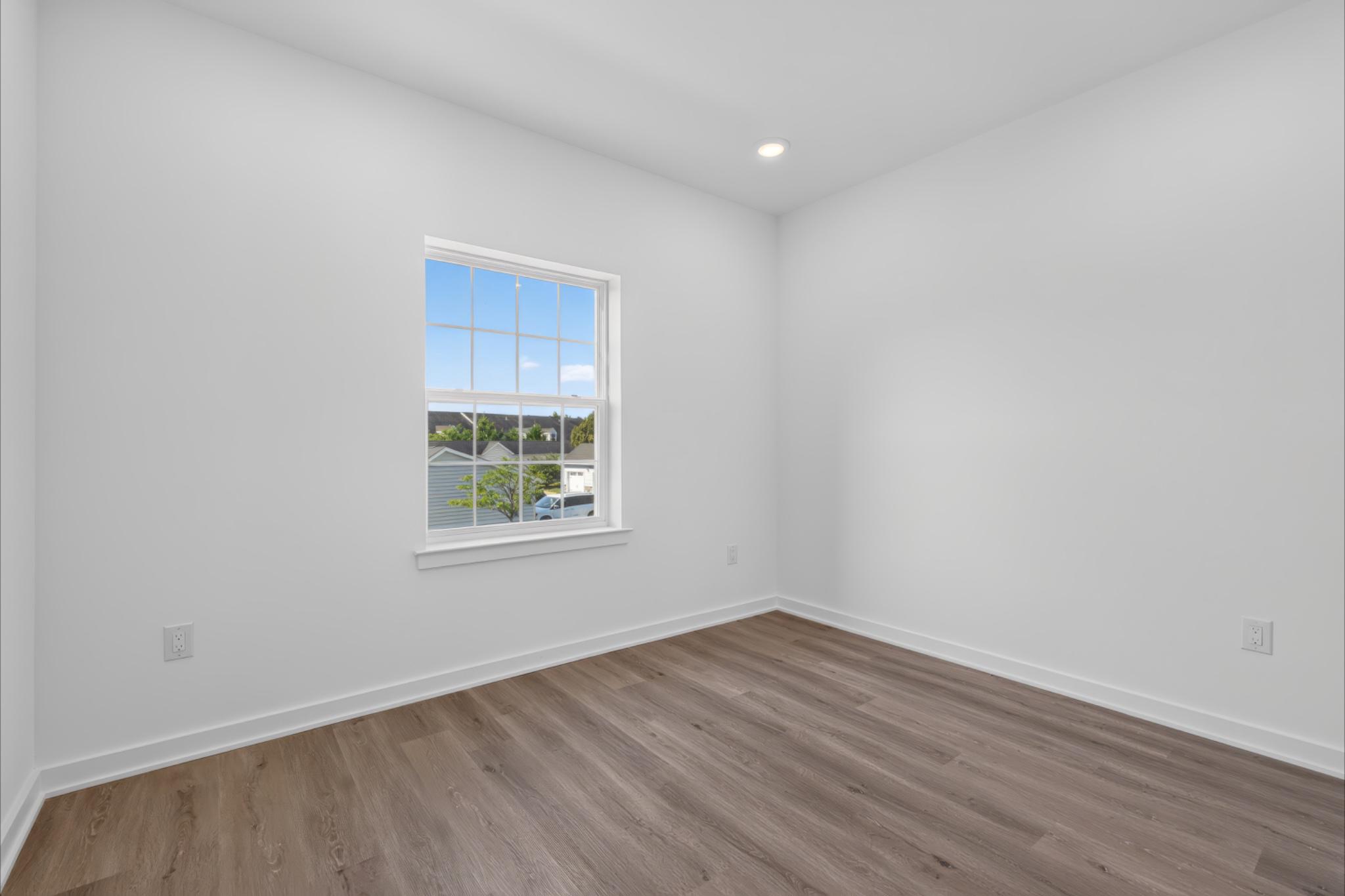 STEEPLE GLENN - Residential