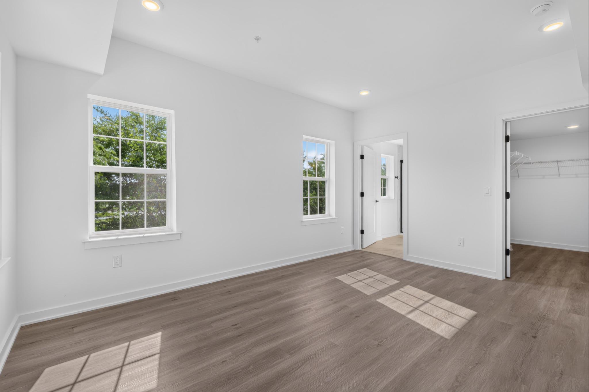 STEEPLE GLENN - Residential