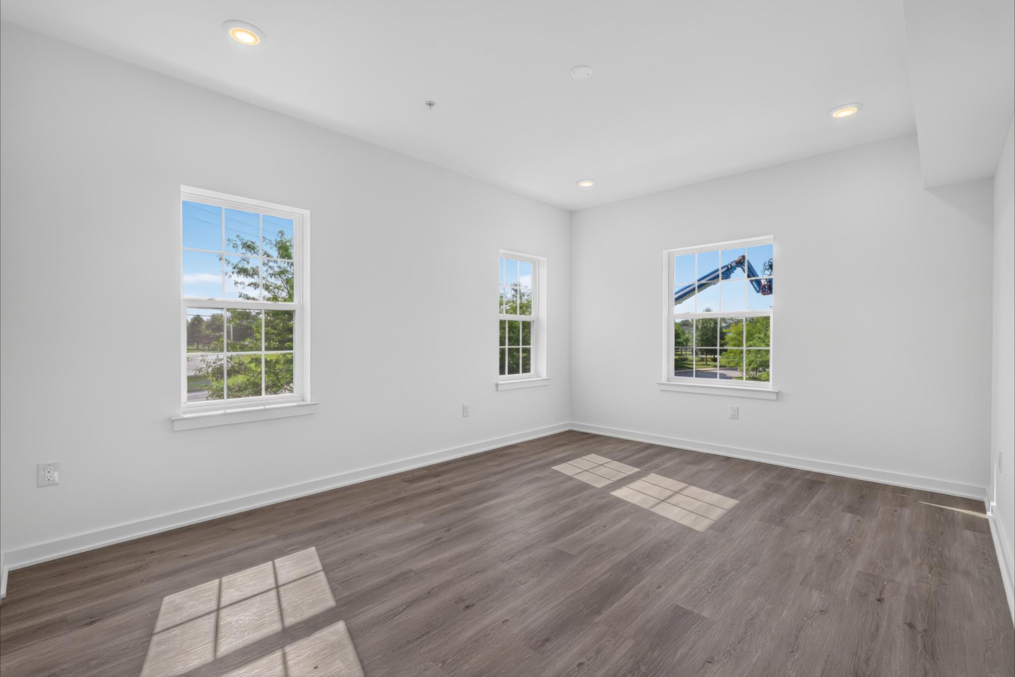 STEEPLE GLENN - Residential
