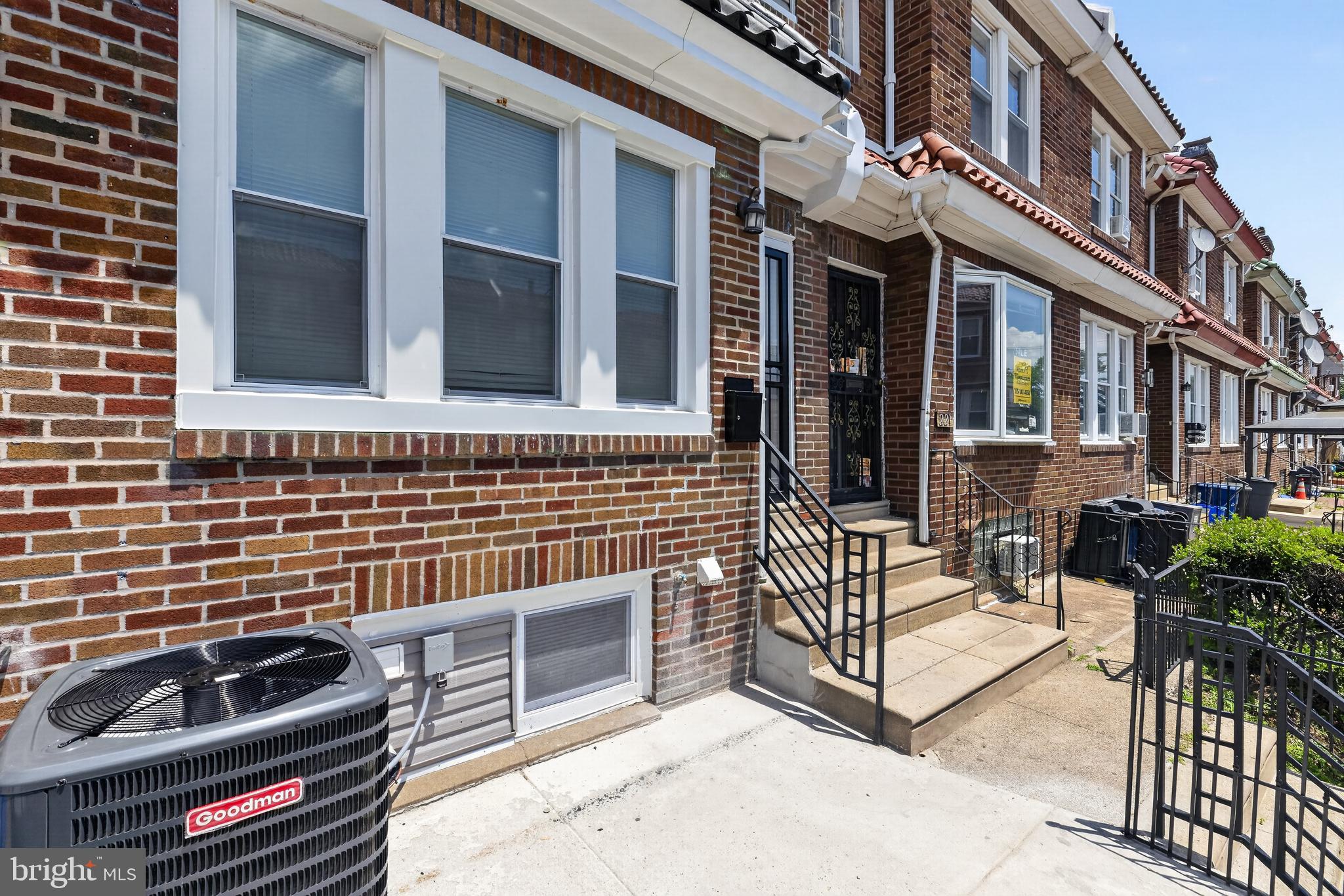 OAK LANE - Residential