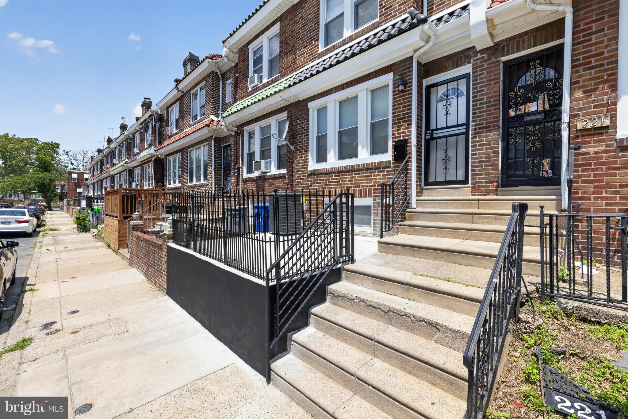 OAK LANE - Residential
