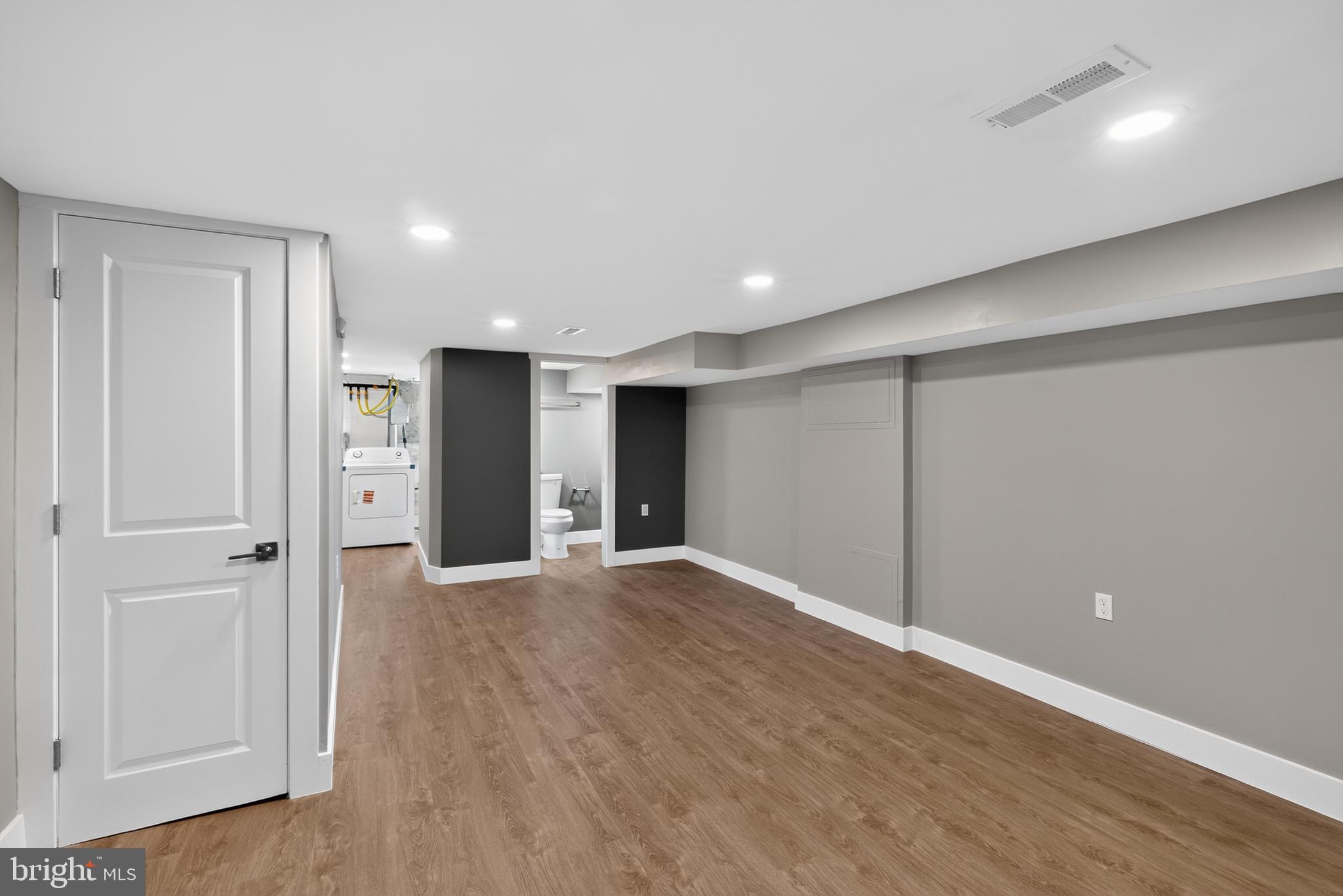 OAK LANE - Residential