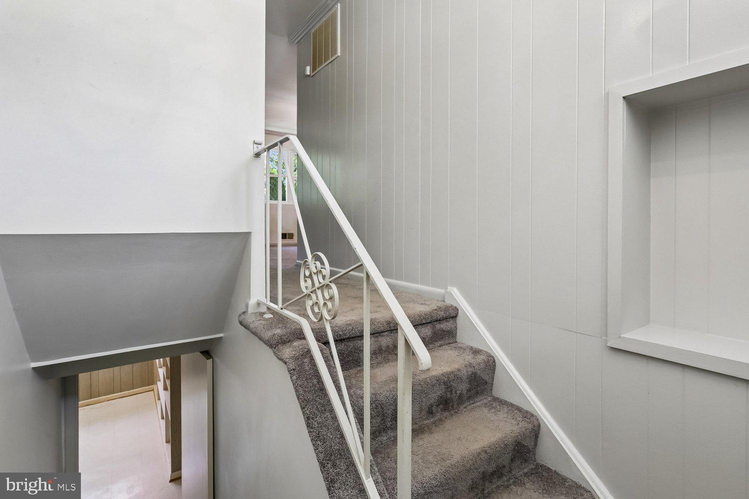 FOREST KNOLLS - Residential