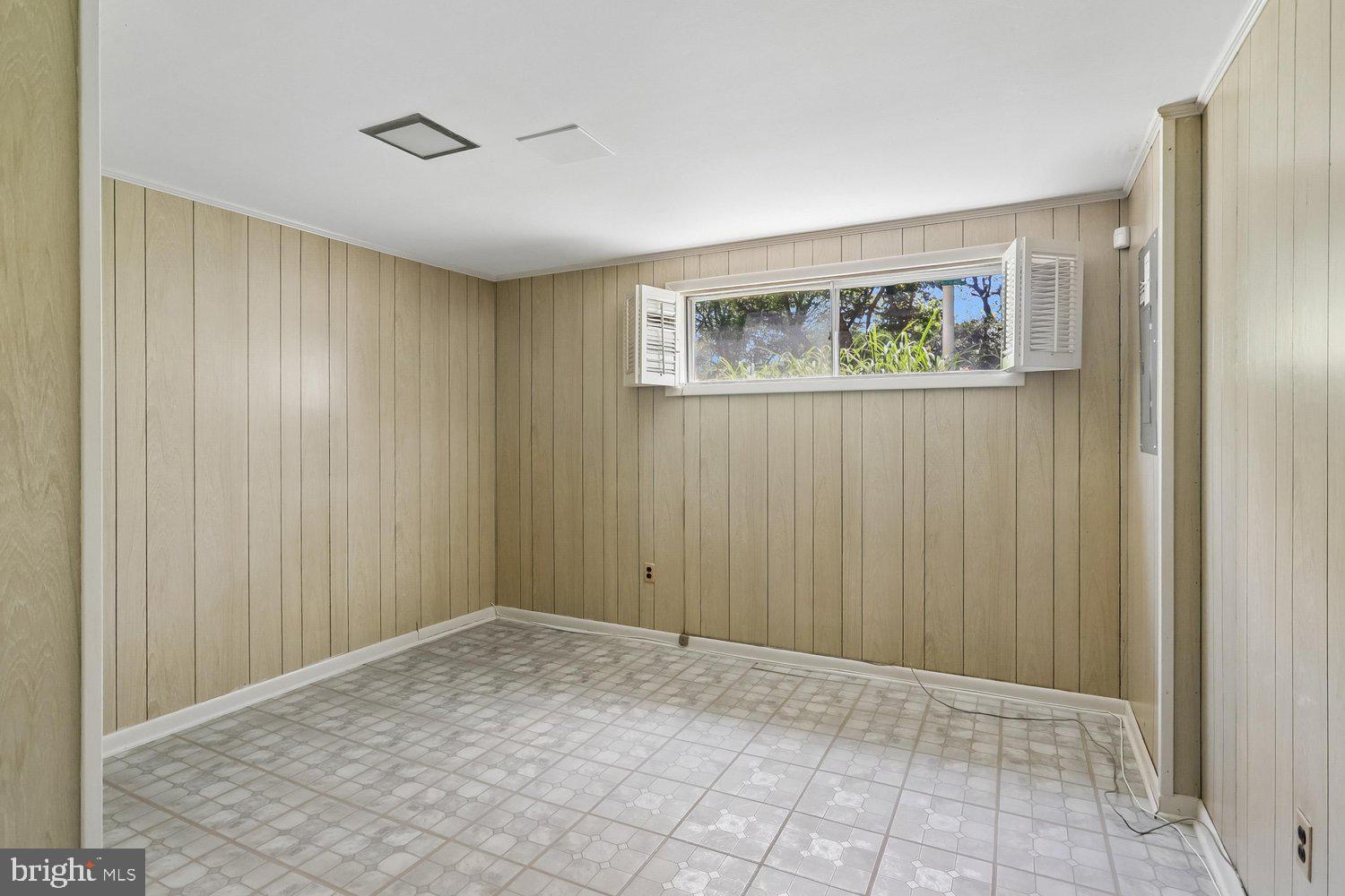 FOREST KNOLLS - Residential