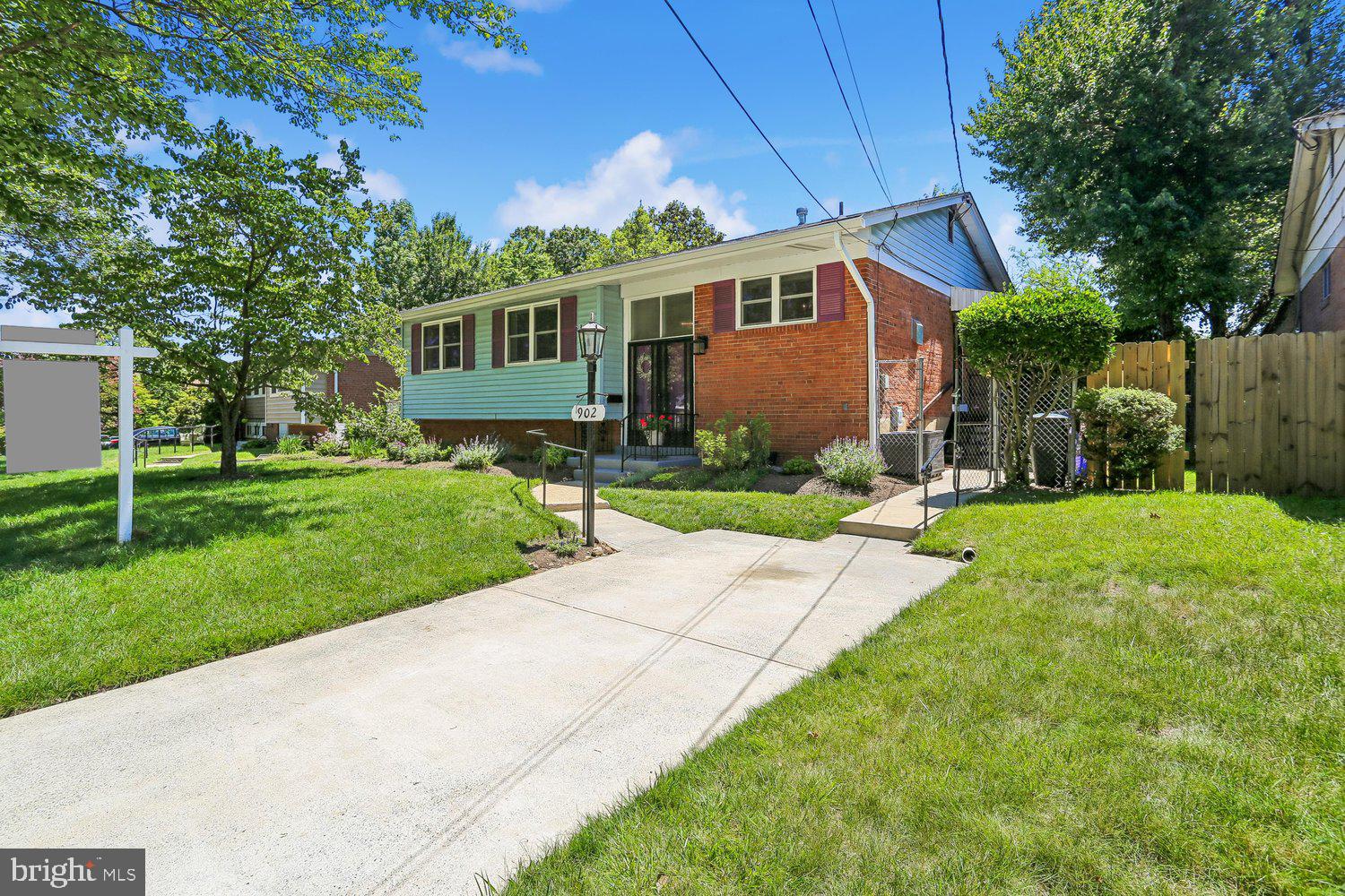 FOREST KNOLLS - Residential