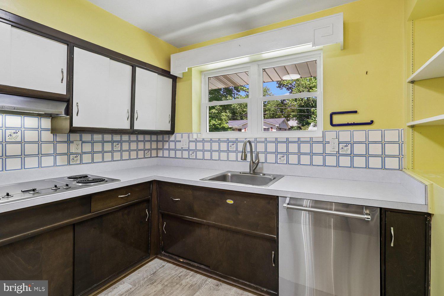 FOREST KNOLLS - Residential