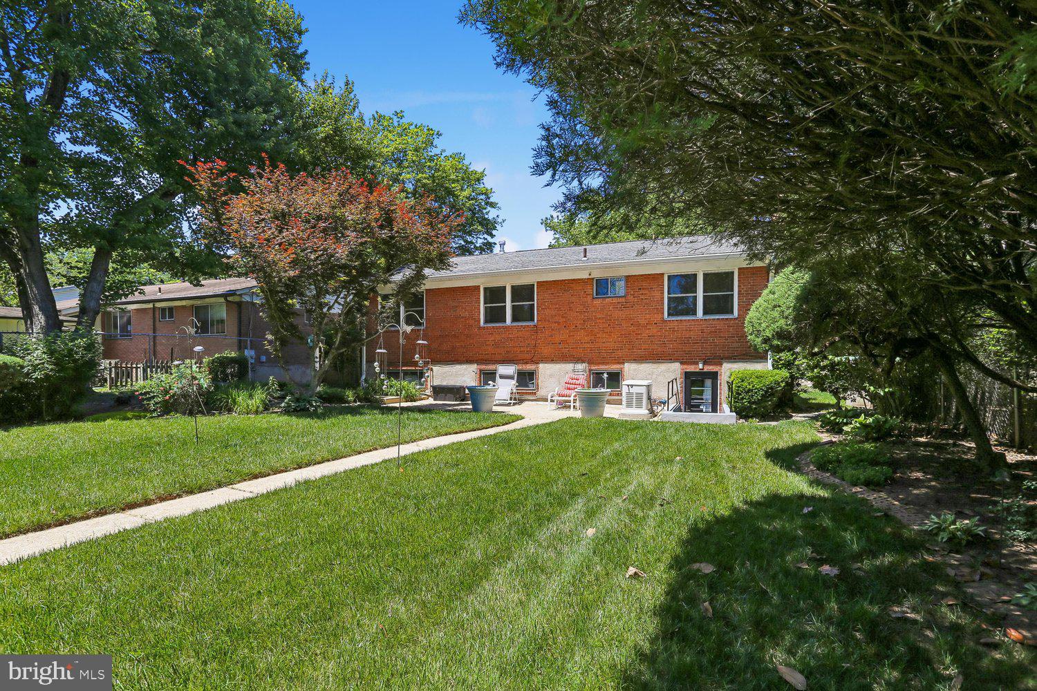 FOREST KNOLLS - Residential