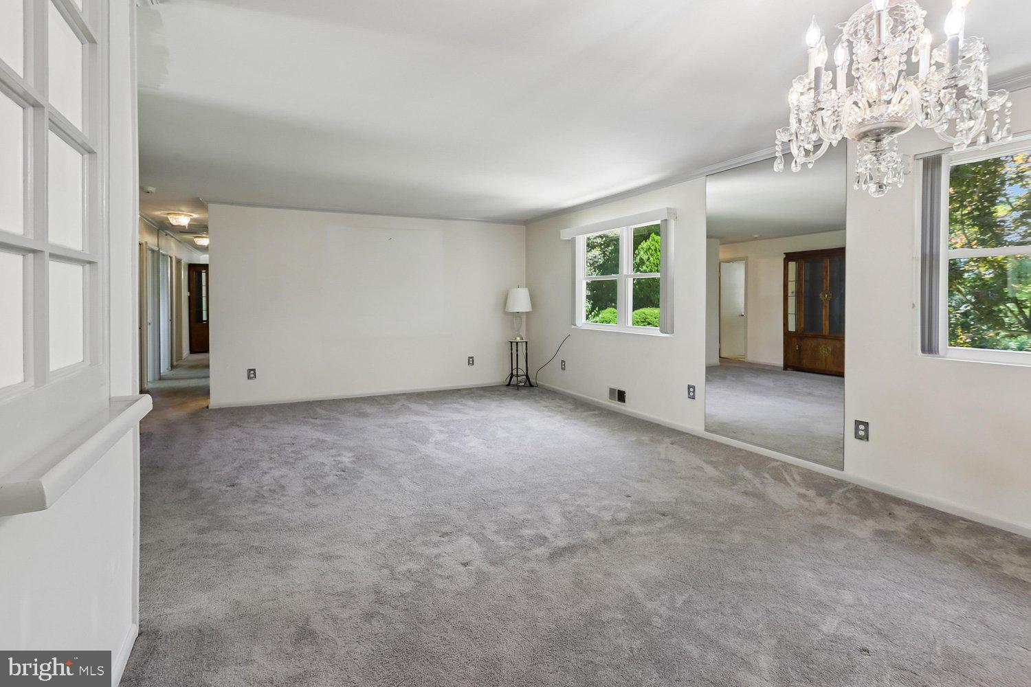 FOREST KNOLLS - Residential