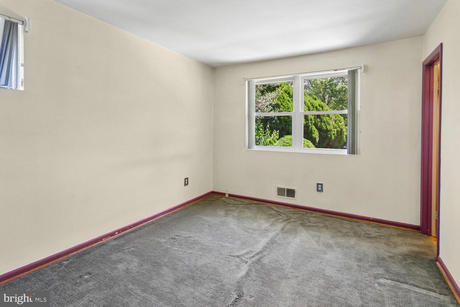 FOREST KNOLLS - Residential
