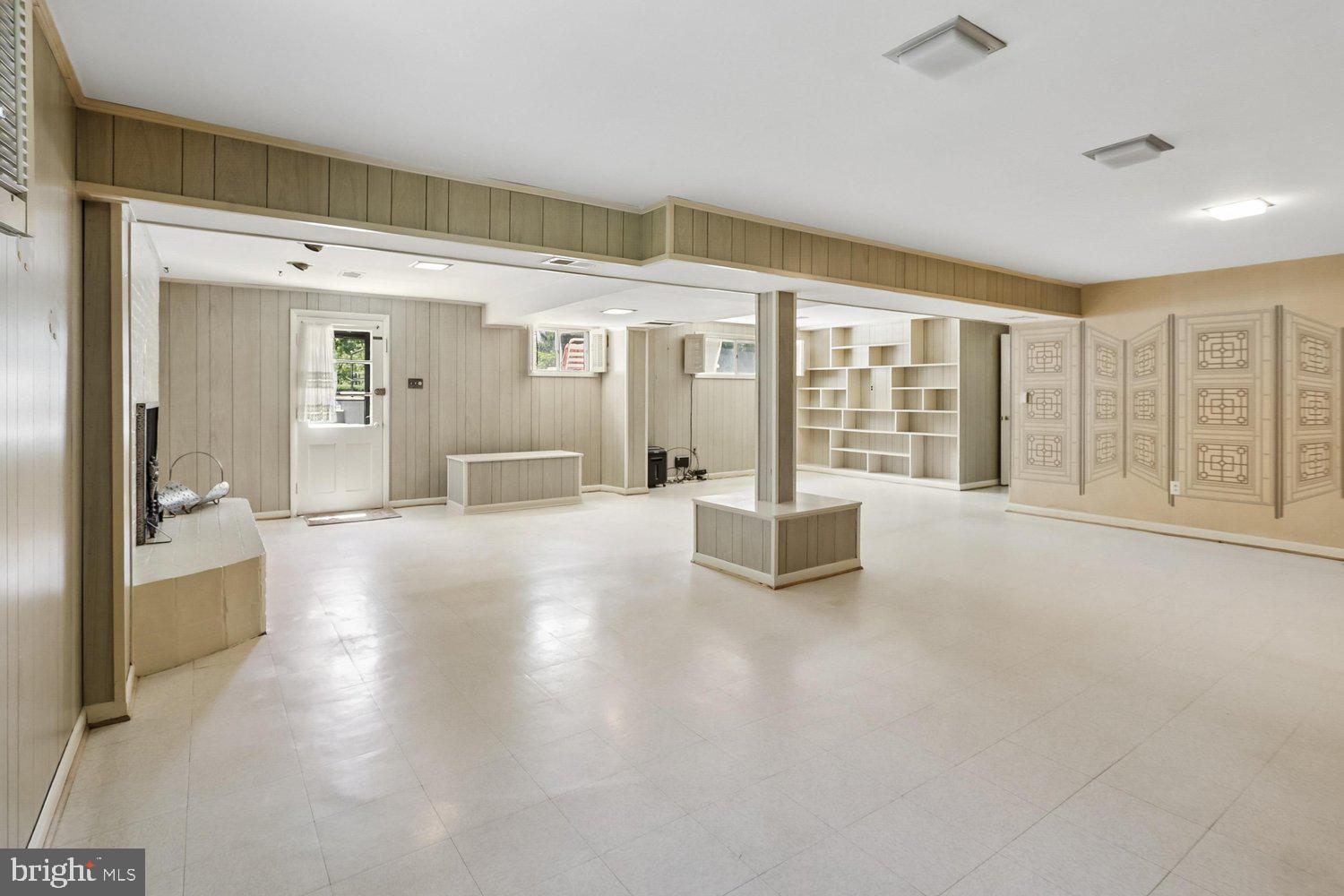 FOREST KNOLLS - Residential