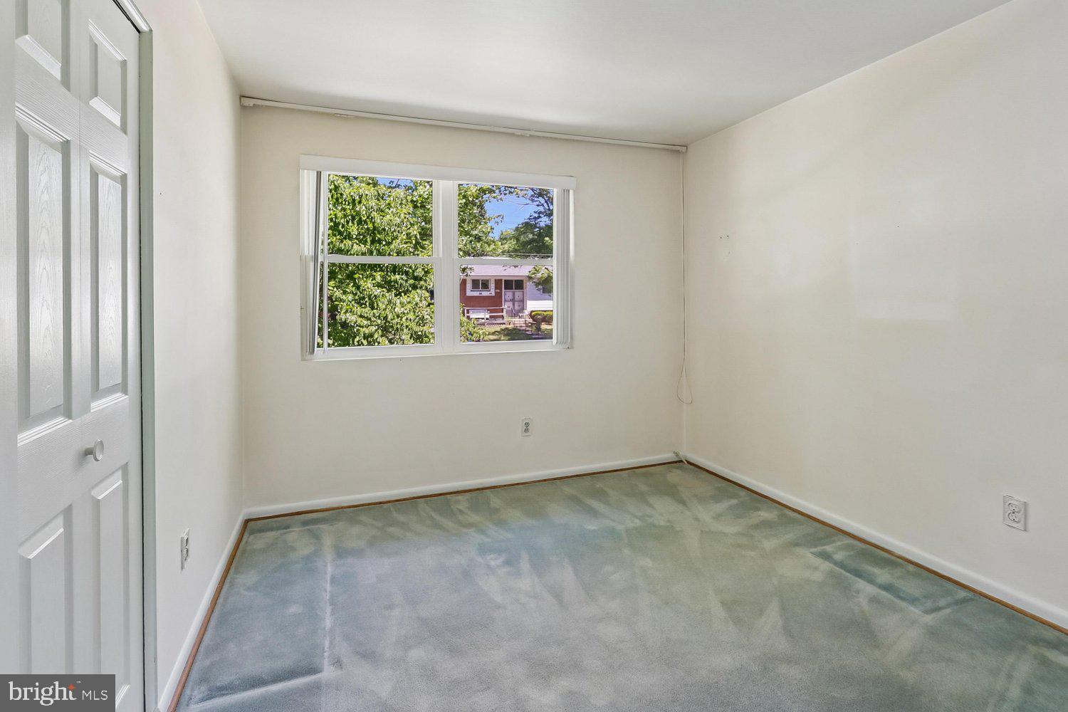 FOREST KNOLLS - Residential