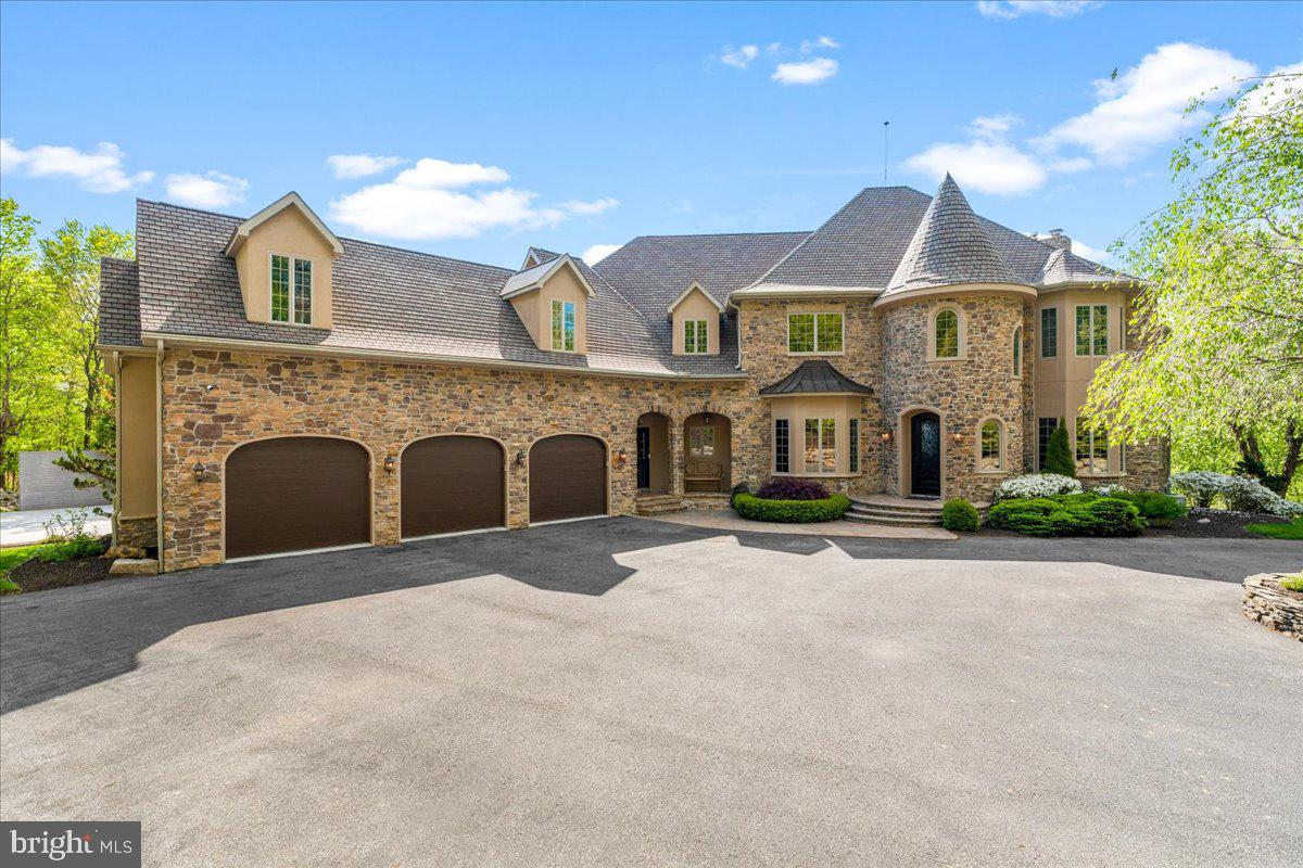 STONECREST - Residential