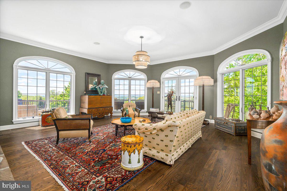 STONECREST - Residential