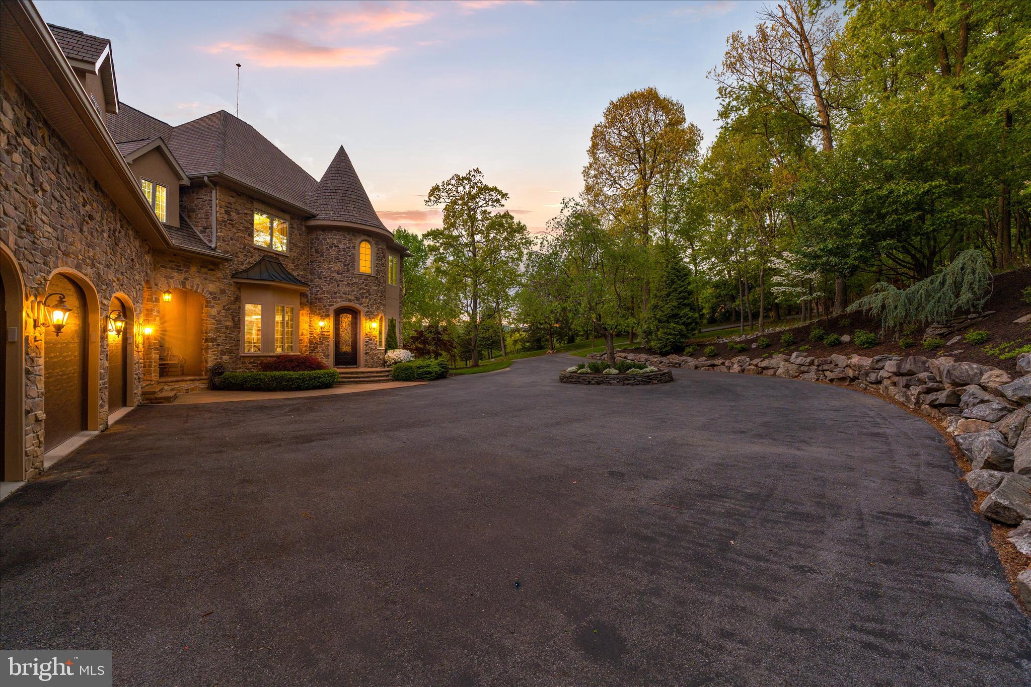 STONECREST - Residential