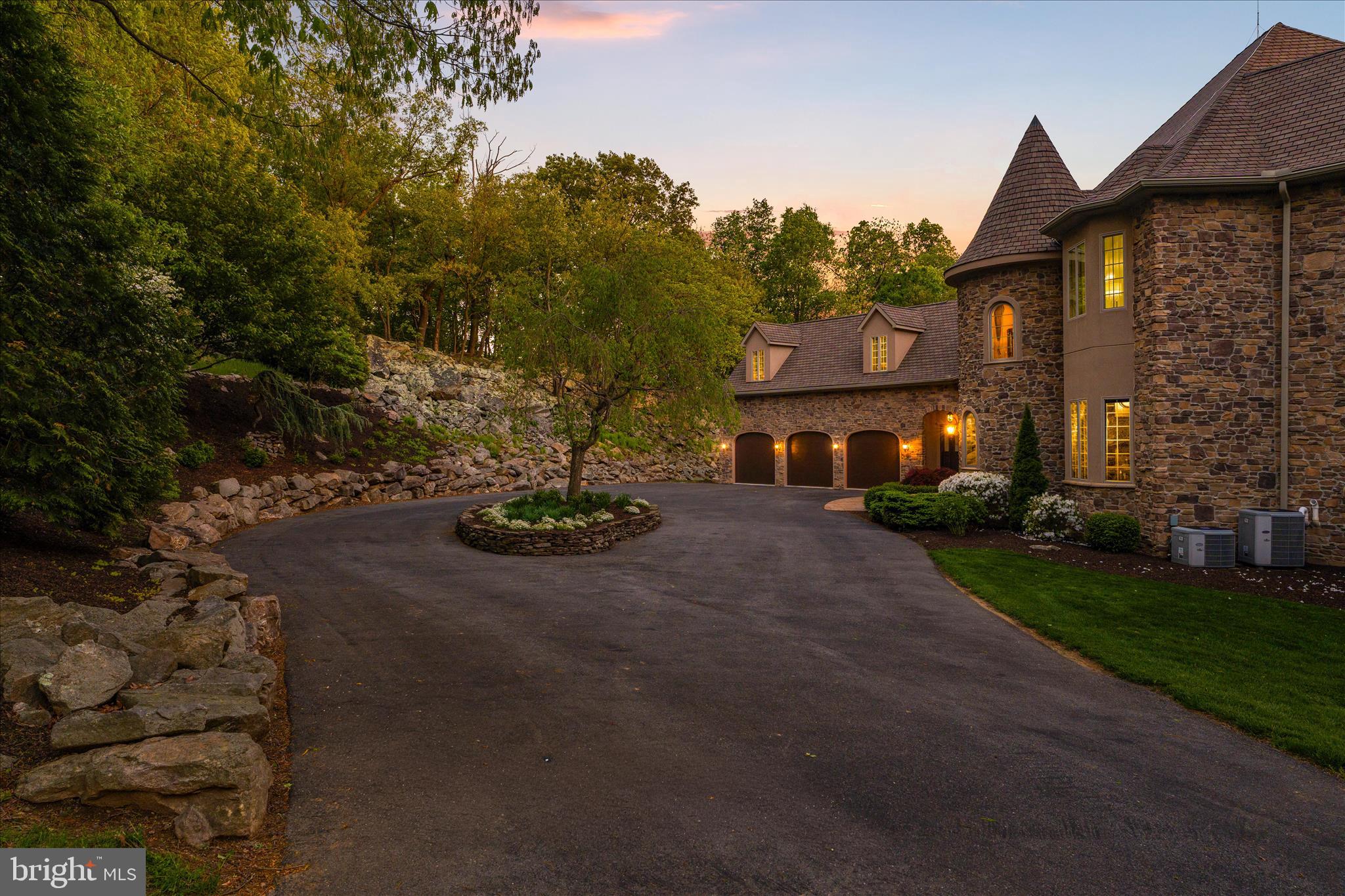 STONECREST - Residential