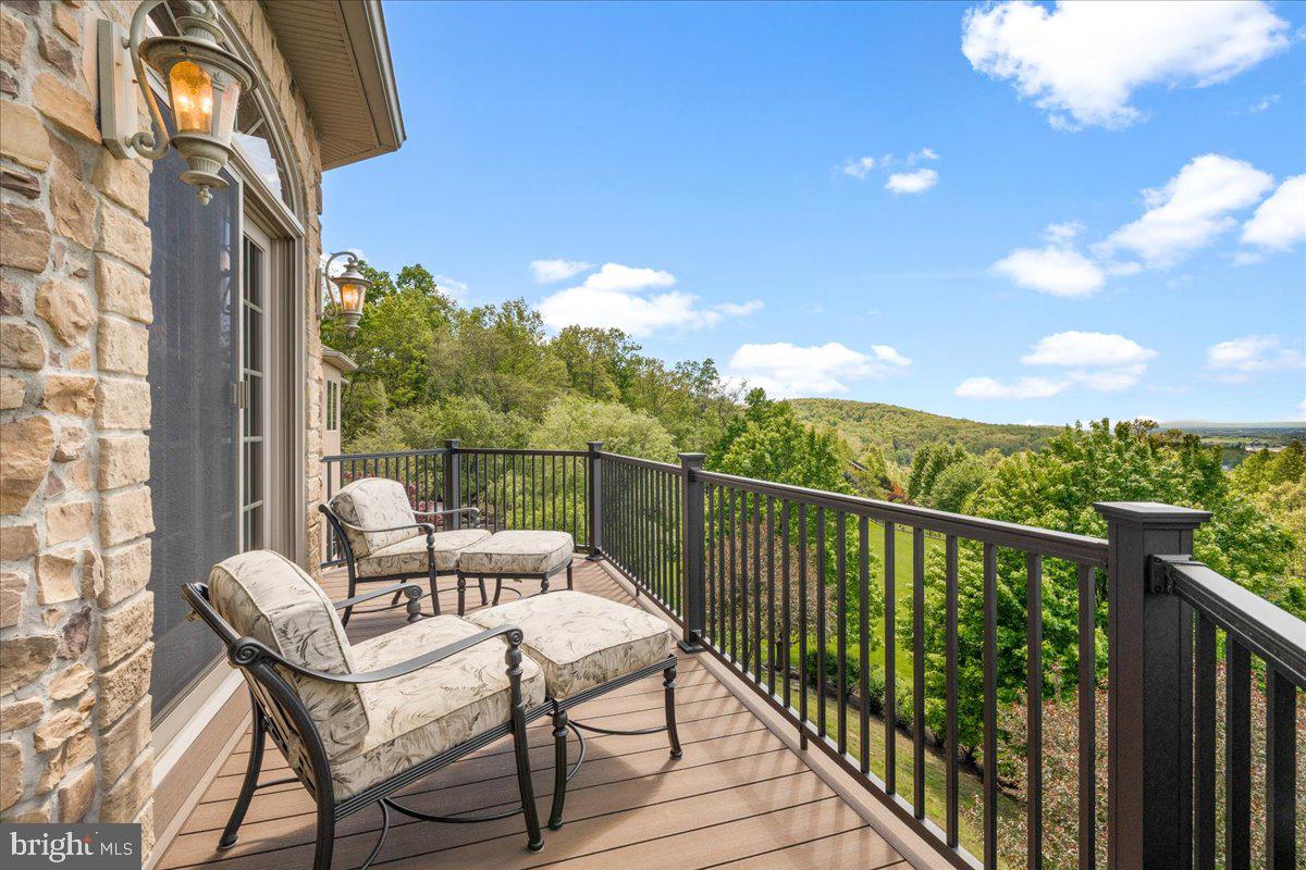 STONECREST - Residential