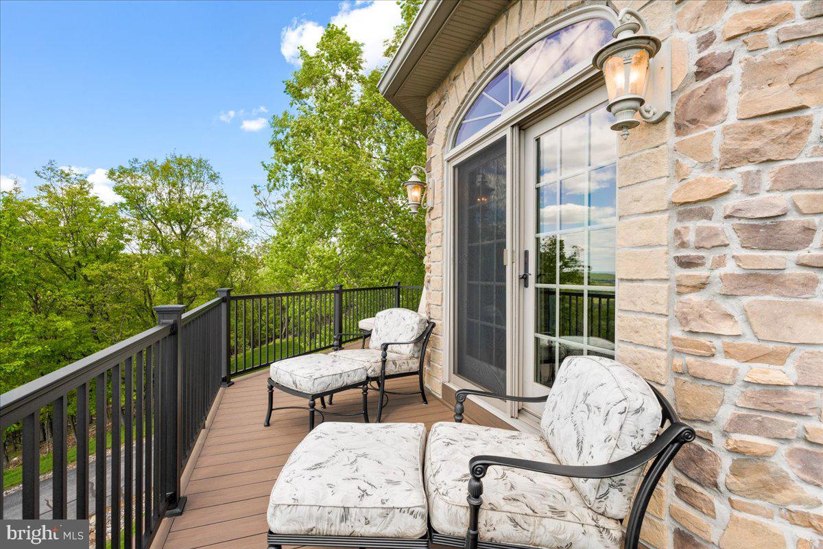 STONECREST - Residential