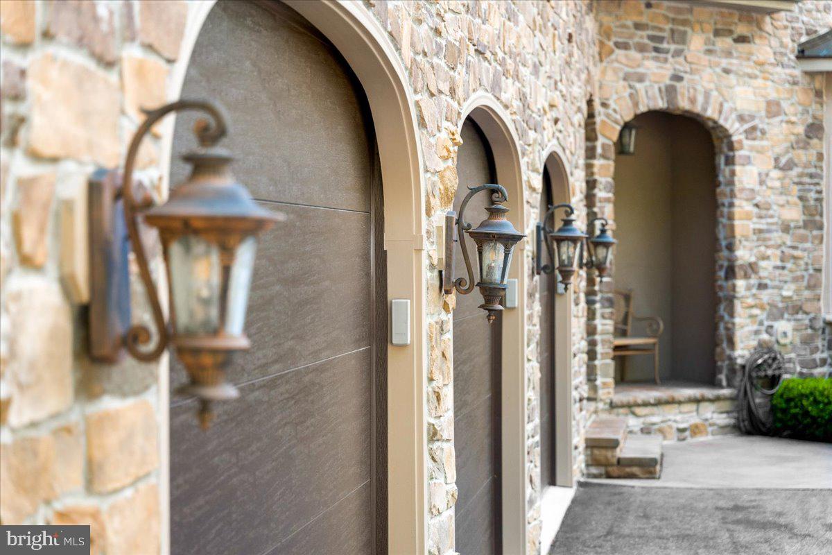 STONECREST - Residential