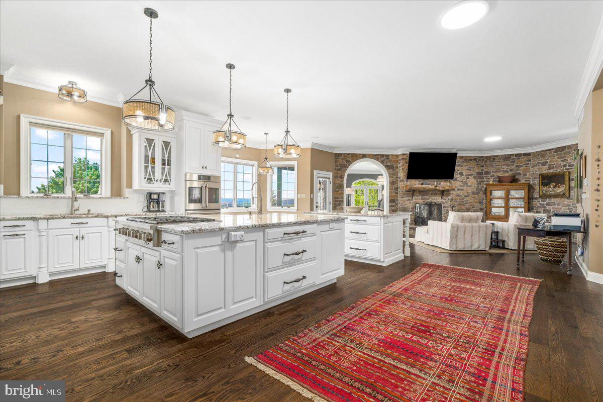 STONECREST - Residential