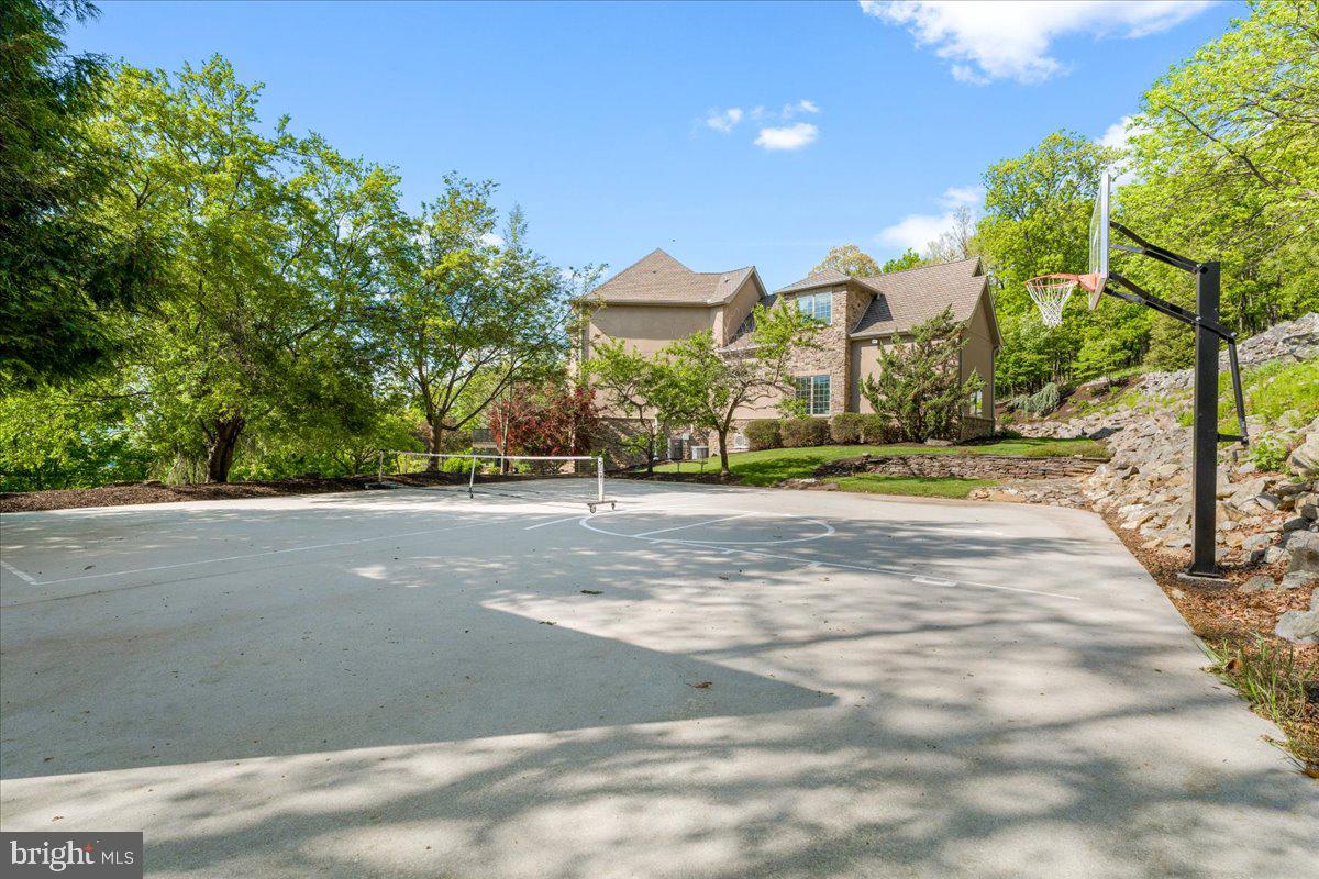 STONECREST - Residential