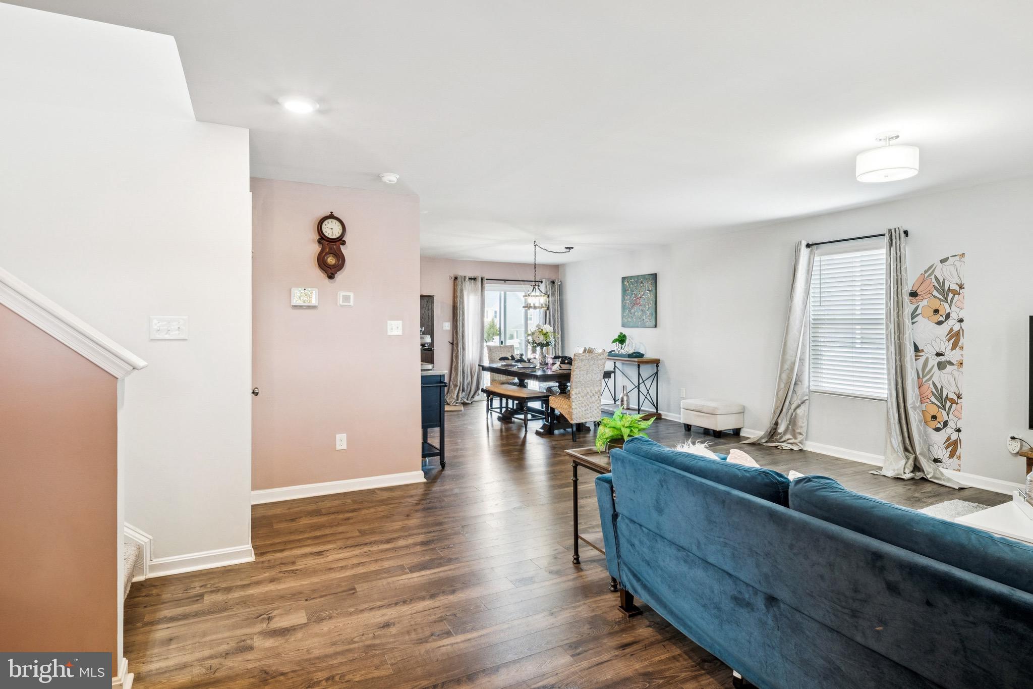 LADYSMITH VILLAGE - Residential