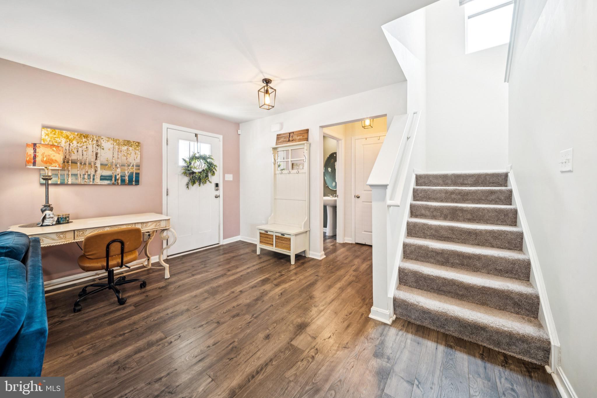 LADYSMITH VILLAGE - Residential