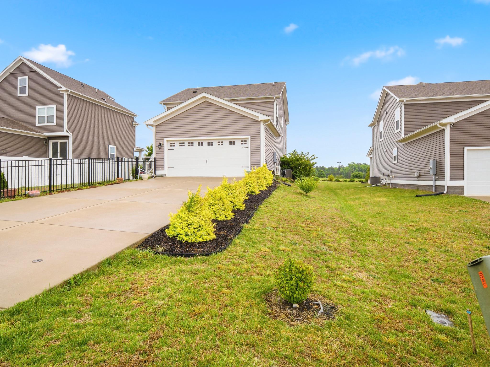 LADYSMITH VILLAGE - Residential