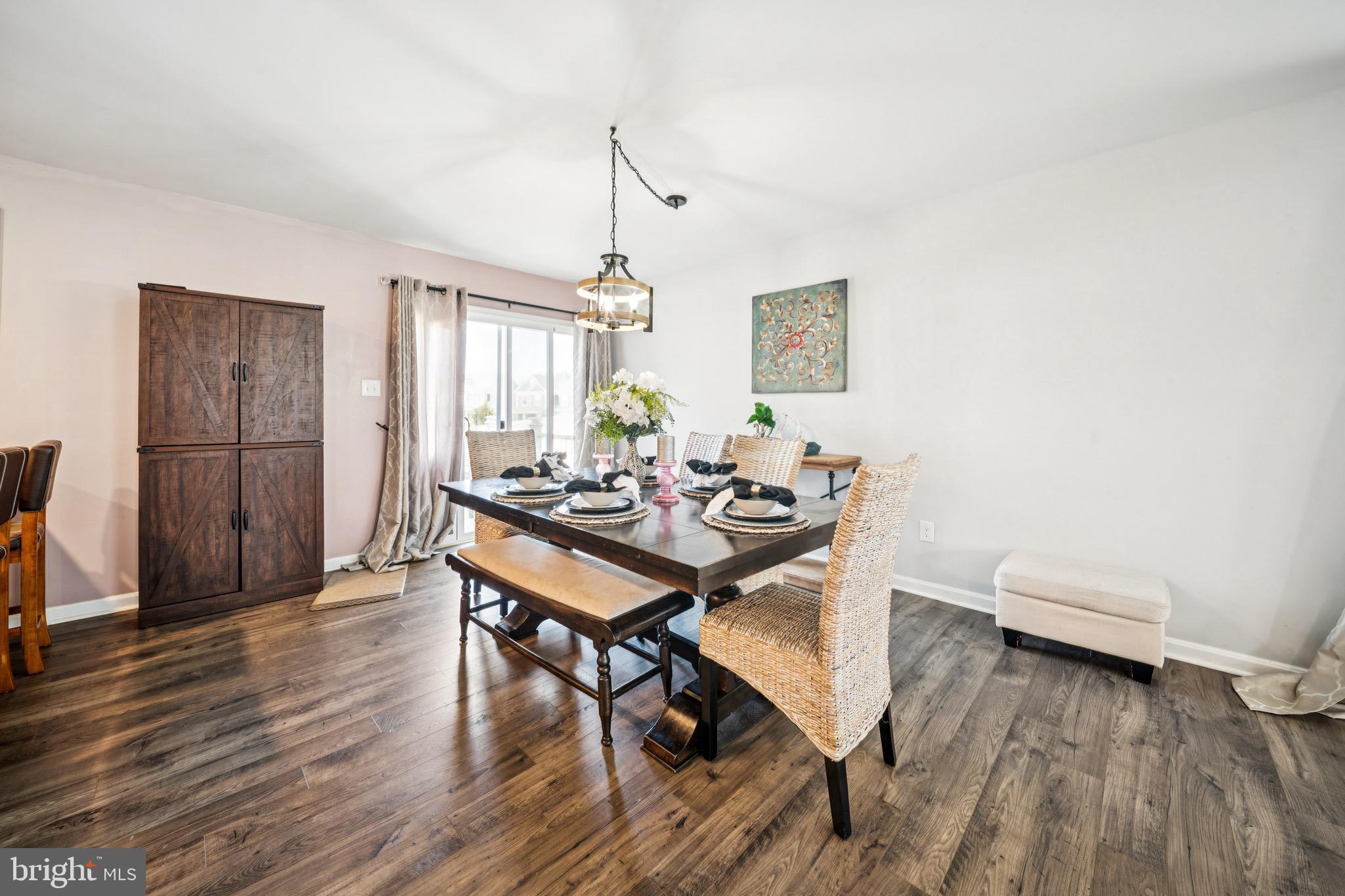 LADYSMITH VILLAGE - Residential