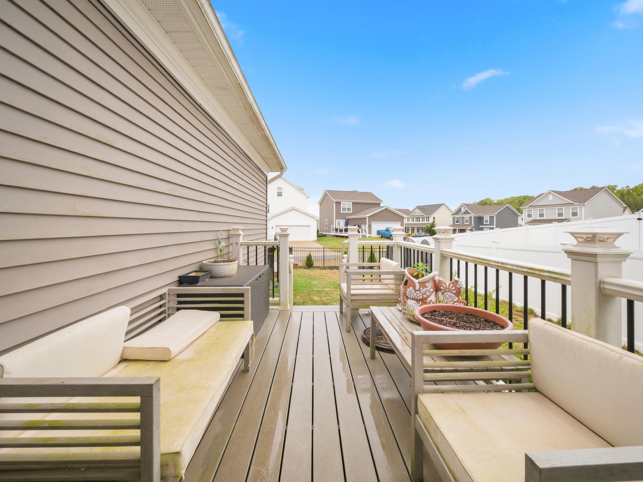 LADYSMITH VILLAGE - Residential