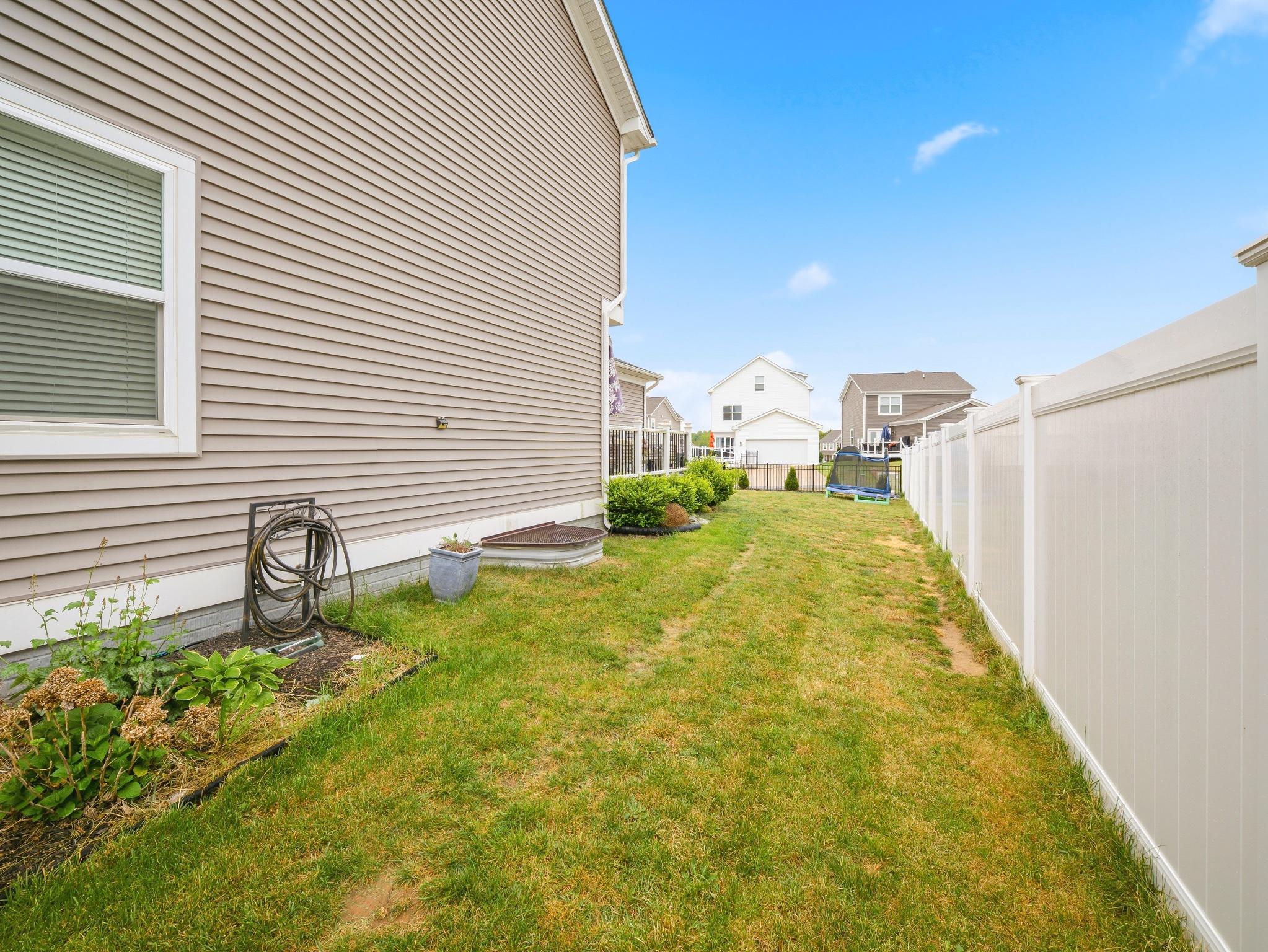LADYSMITH VILLAGE - Residential