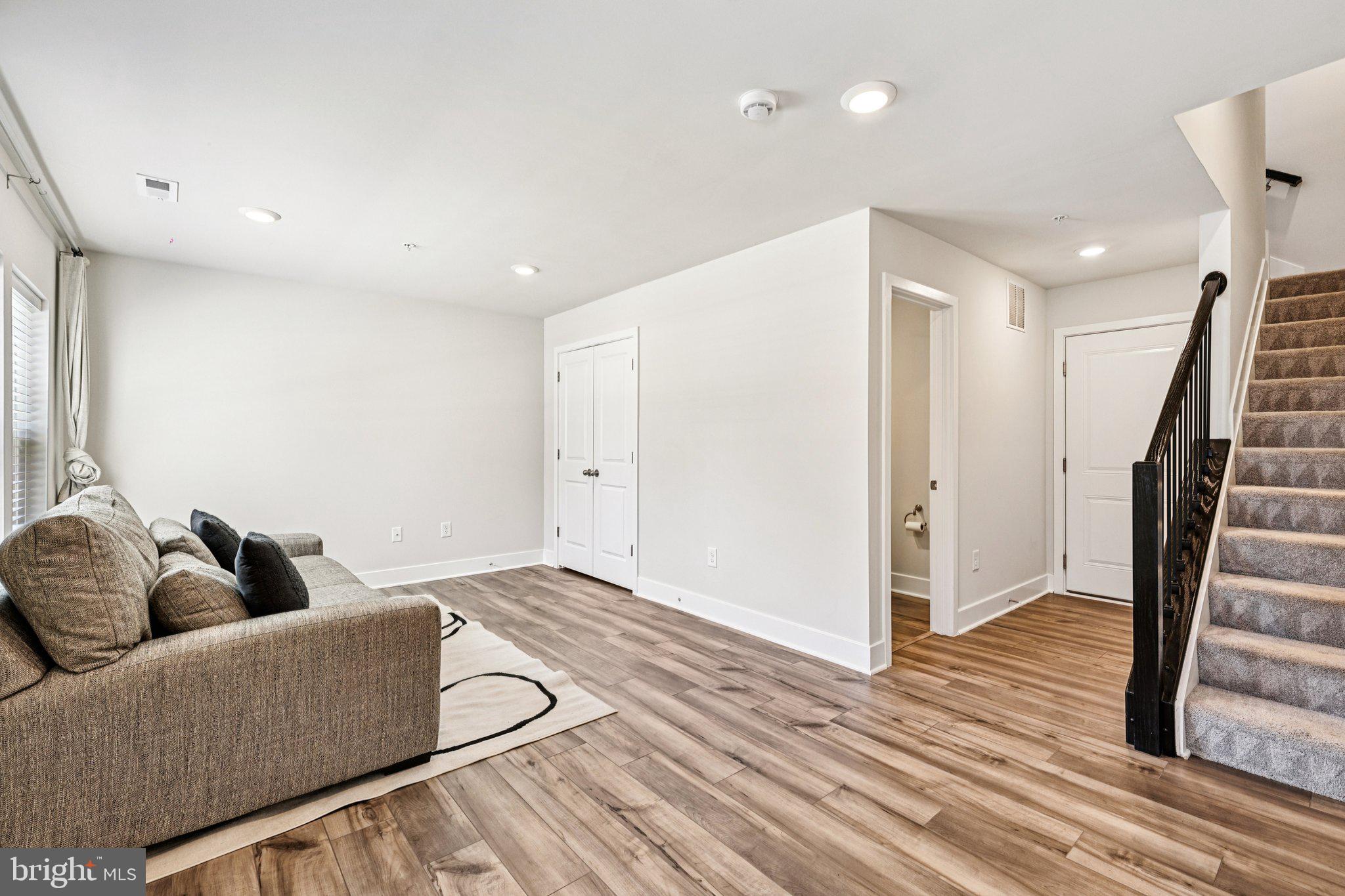 BRYANS ROAD - Residential
