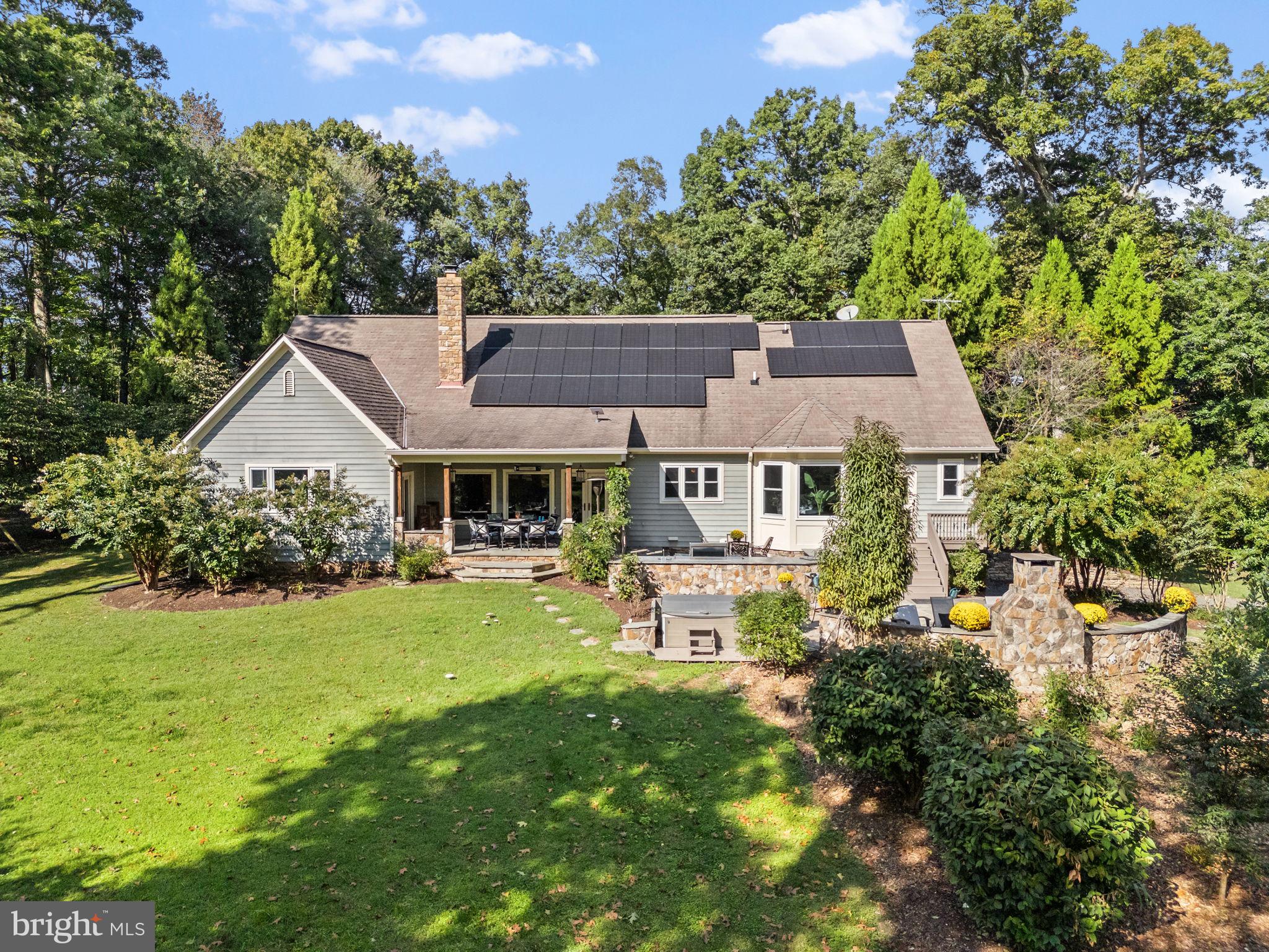 TROUGH HILL - Residential
