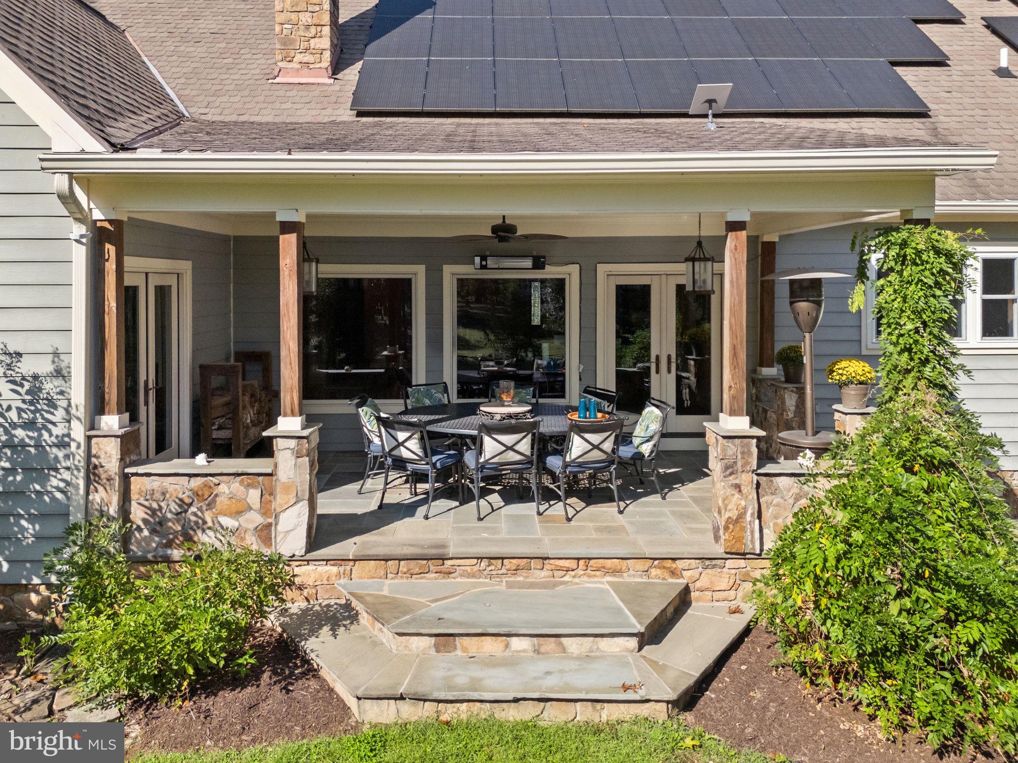 TROUGH HILL - Residential