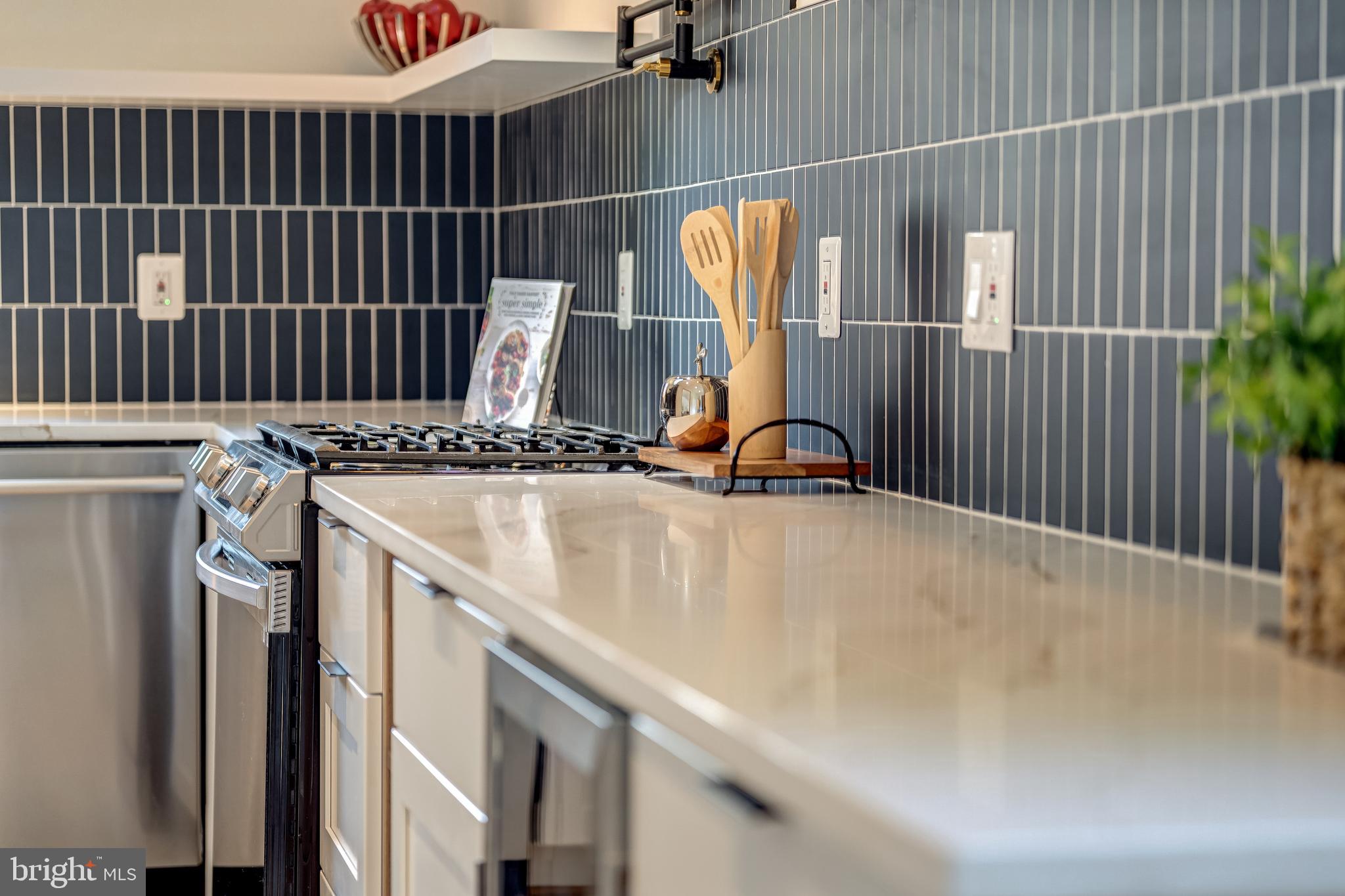 CHALET WOODS - Residential