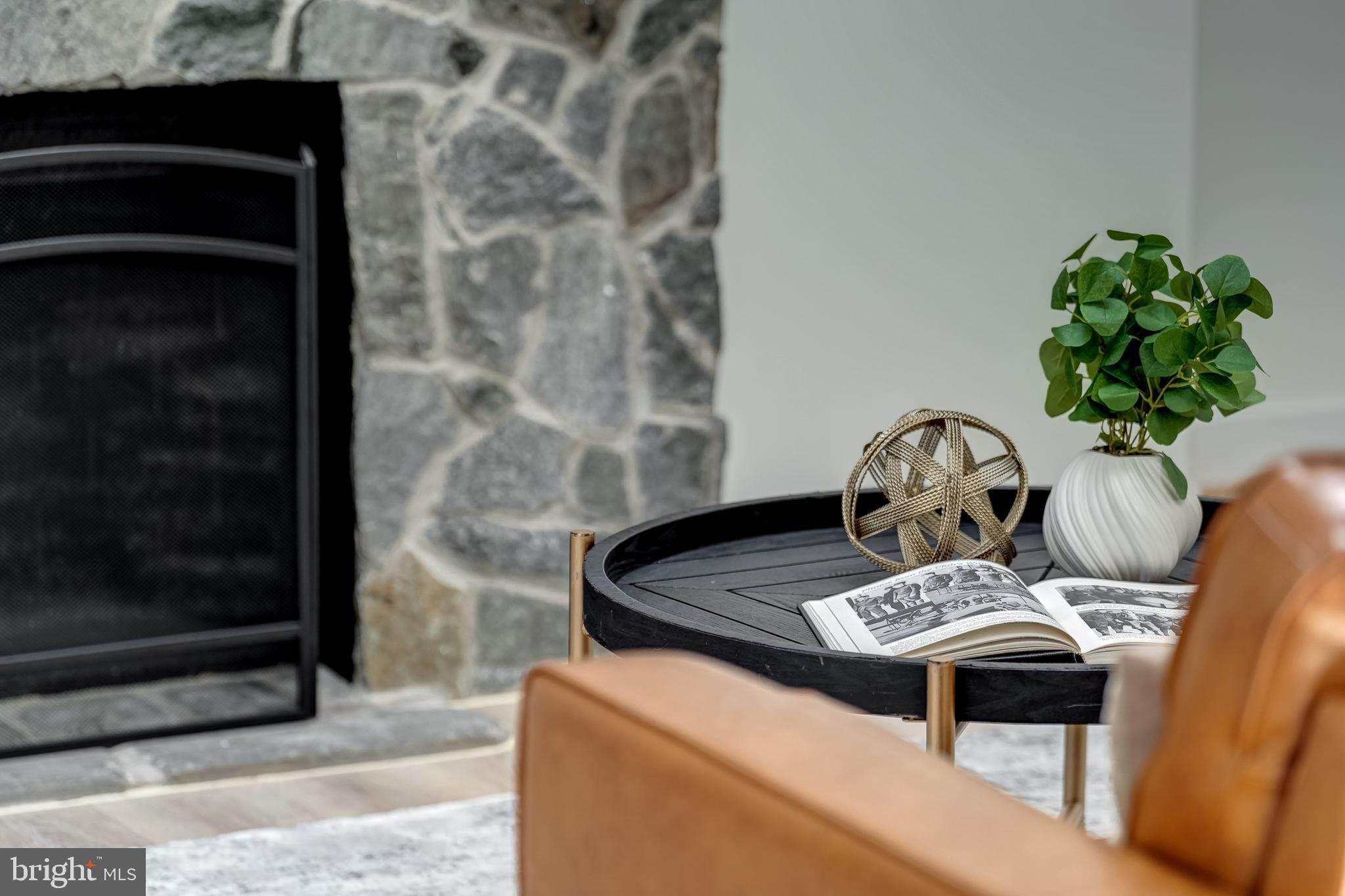 CHALET WOODS - Residential
