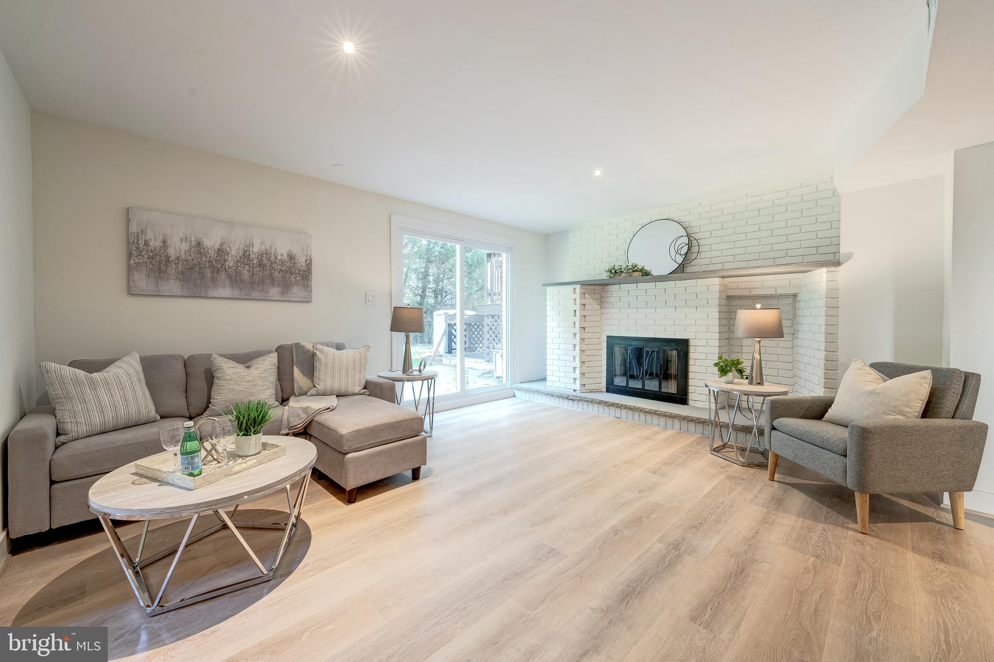 CHALET WOODS - Residential