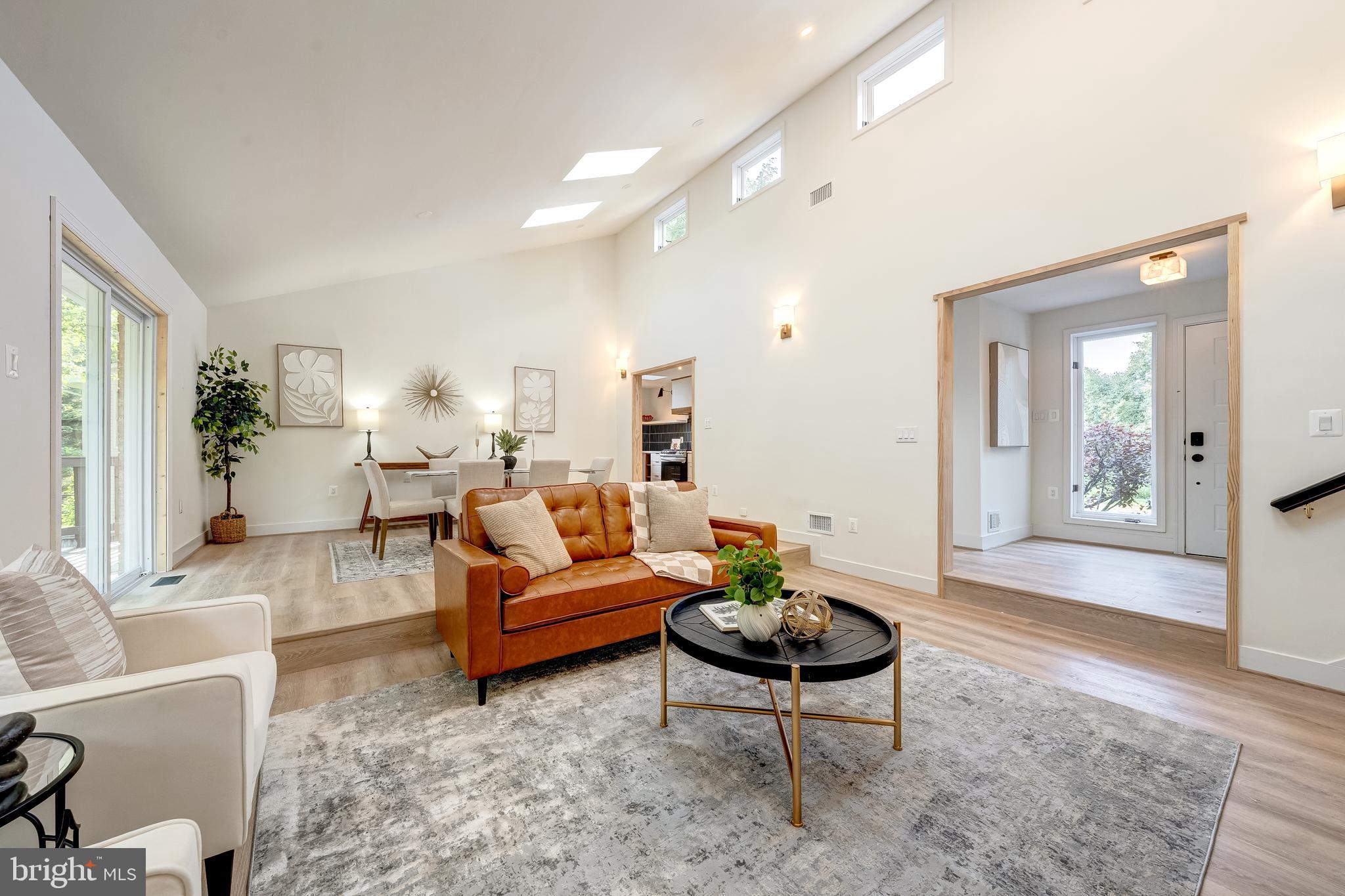 CHALET WOODS - Residential