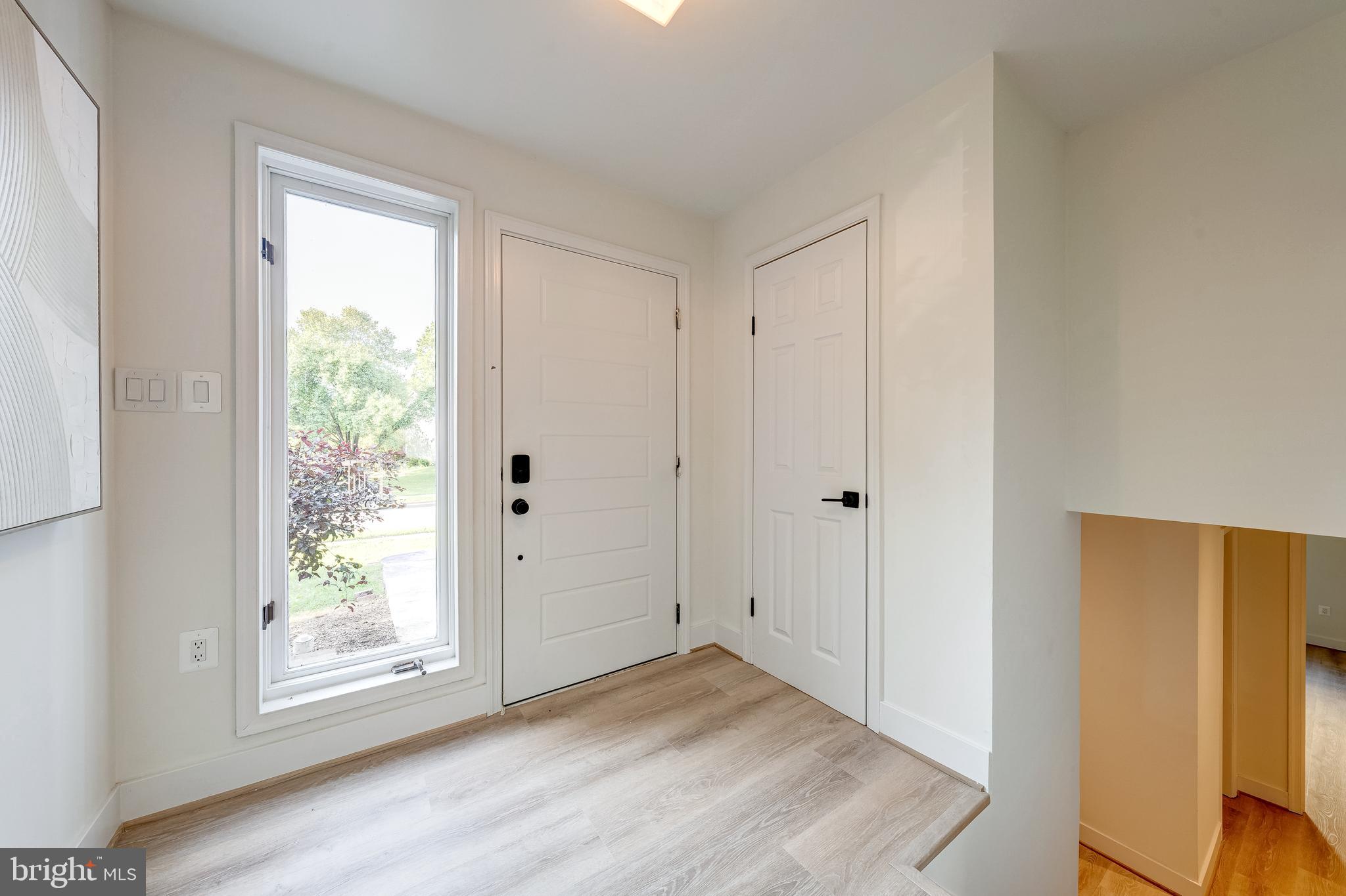 CHALET WOODS - Residential