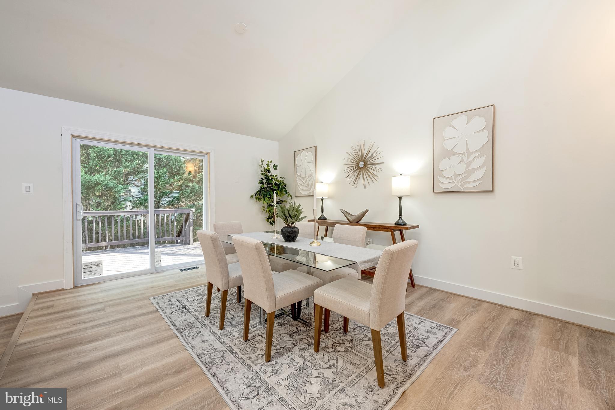CHALET WOODS - Residential