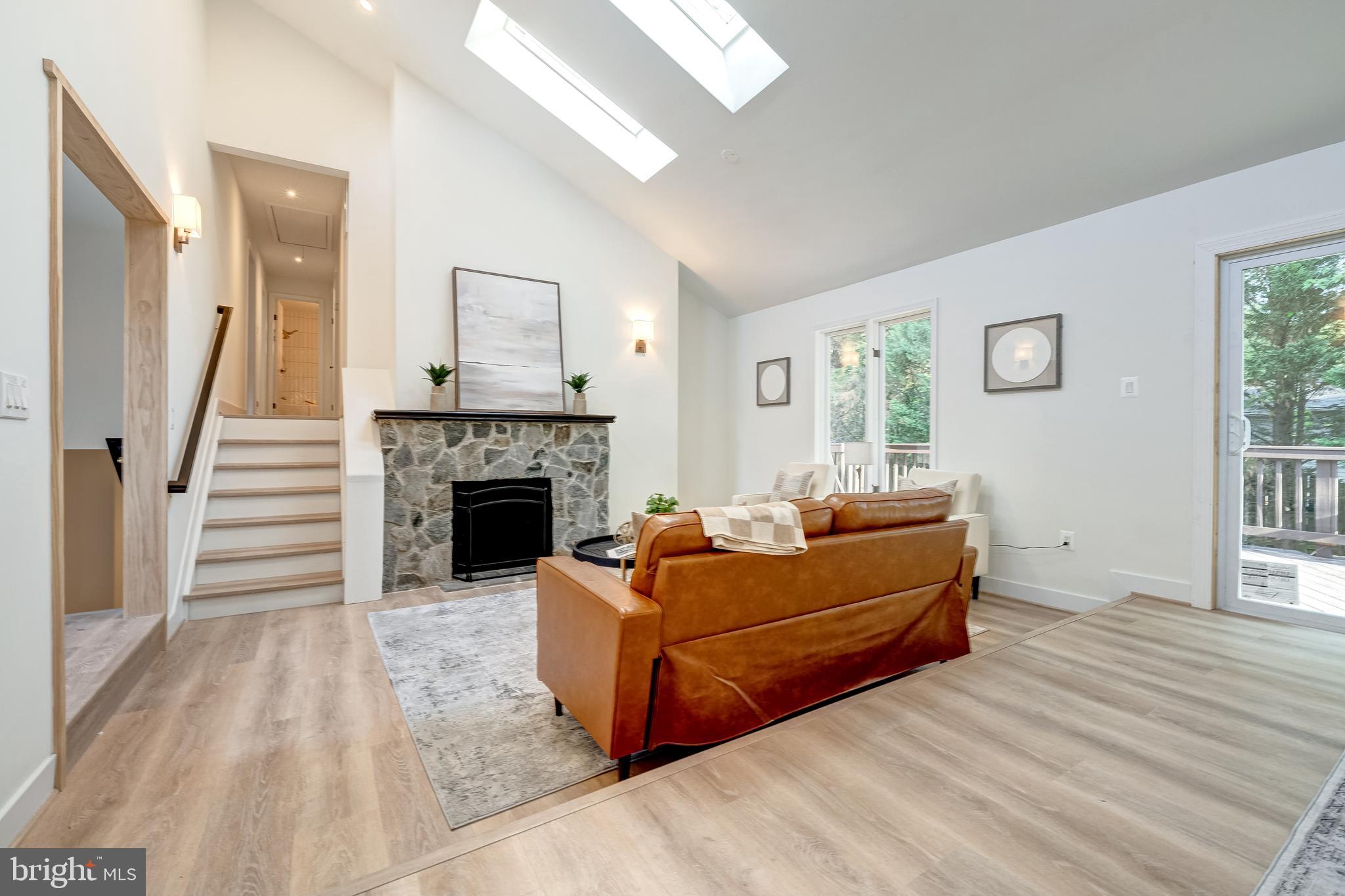 CHALET WOODS - Residential