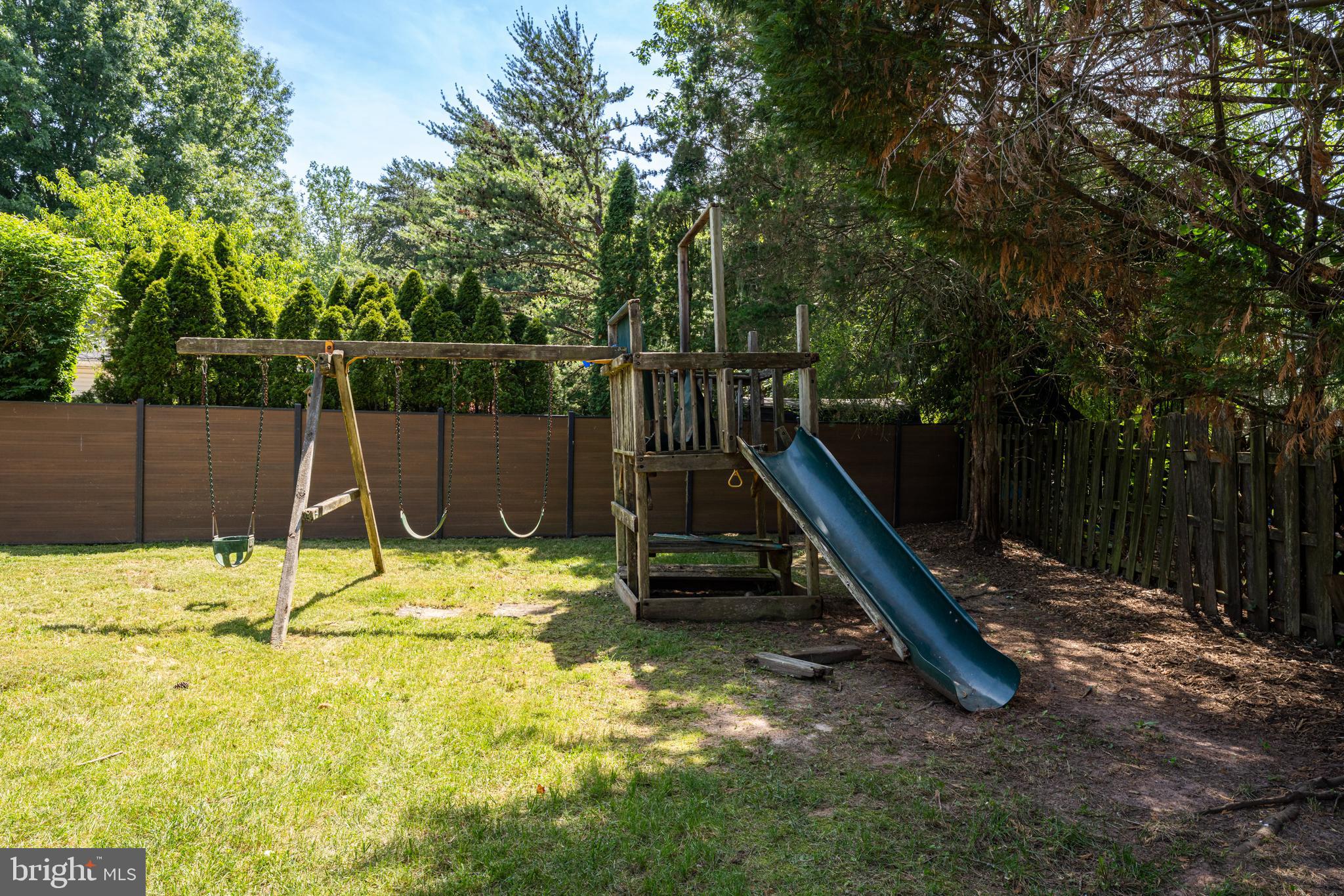 CHALET WOODS - Residential