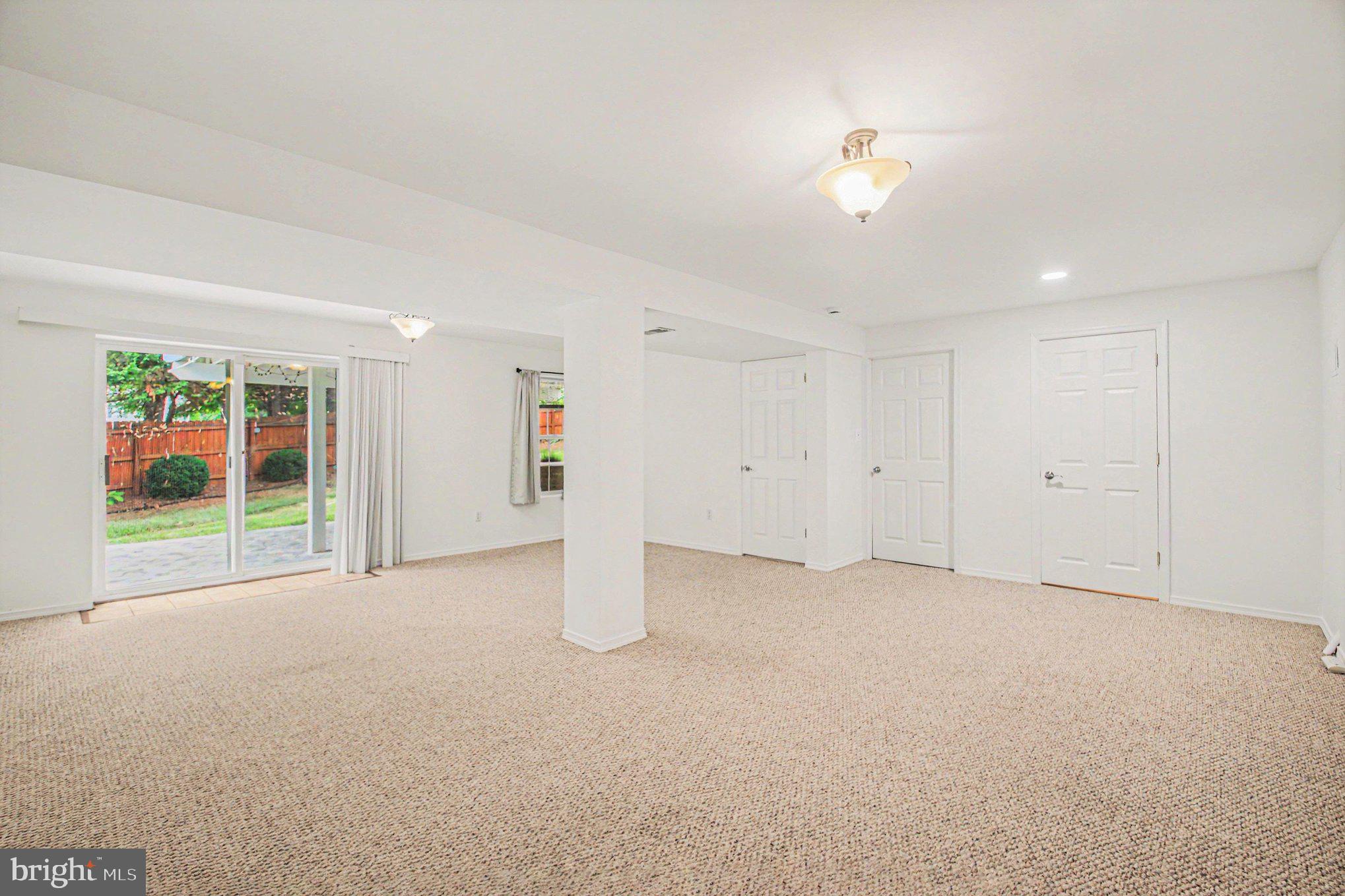 BLOOMS CROSSING VILLAGE - Residential