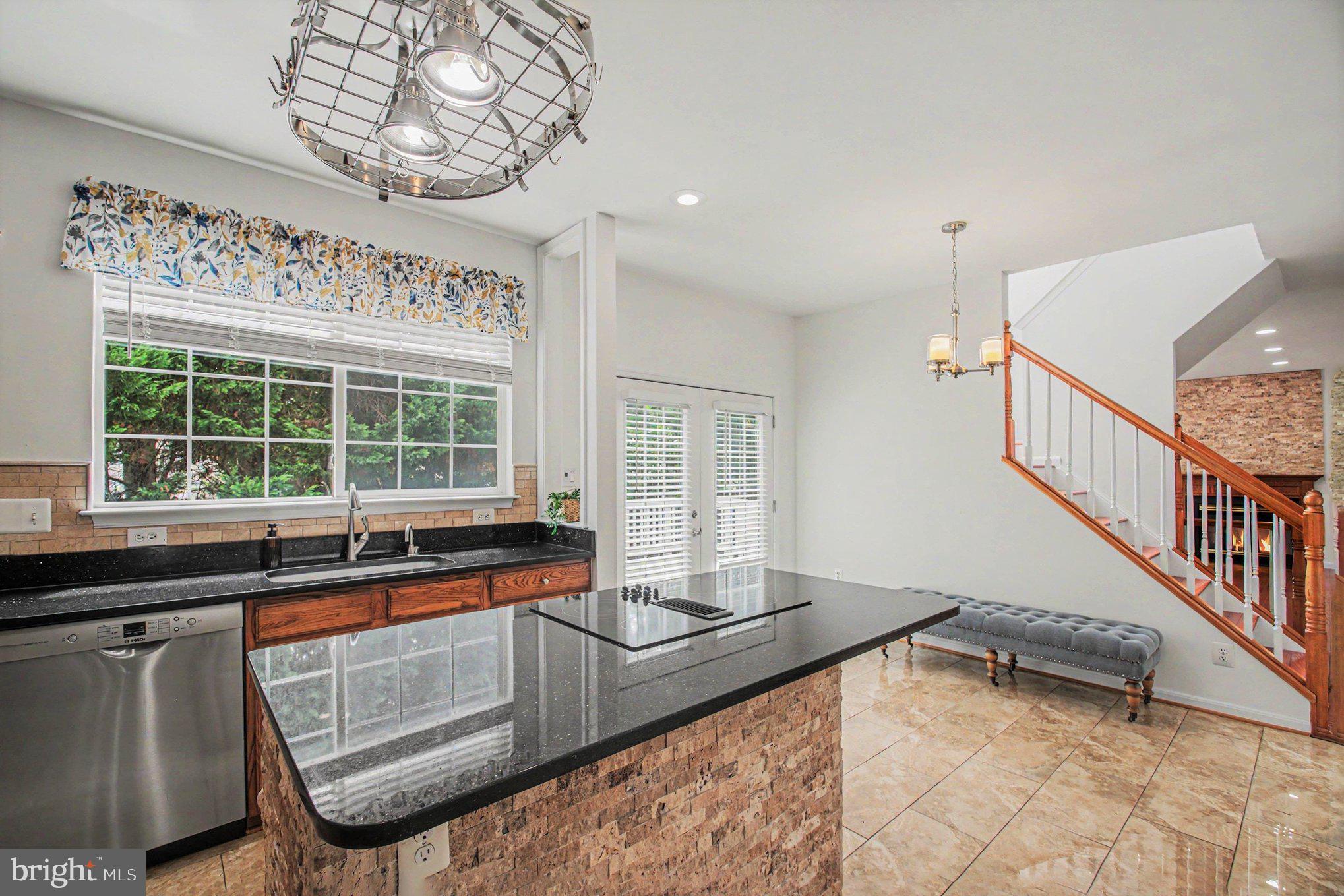 BLOOMS CROSSING VILLAGE - Residential