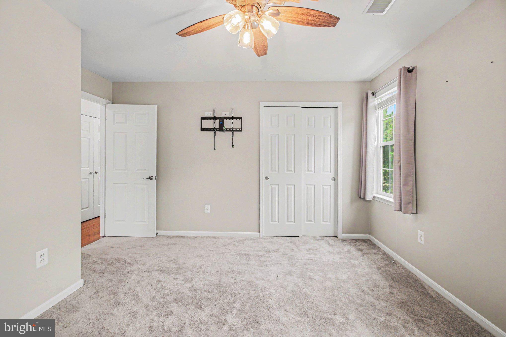 BLOOMS CROSSING VILLAGE - Residential